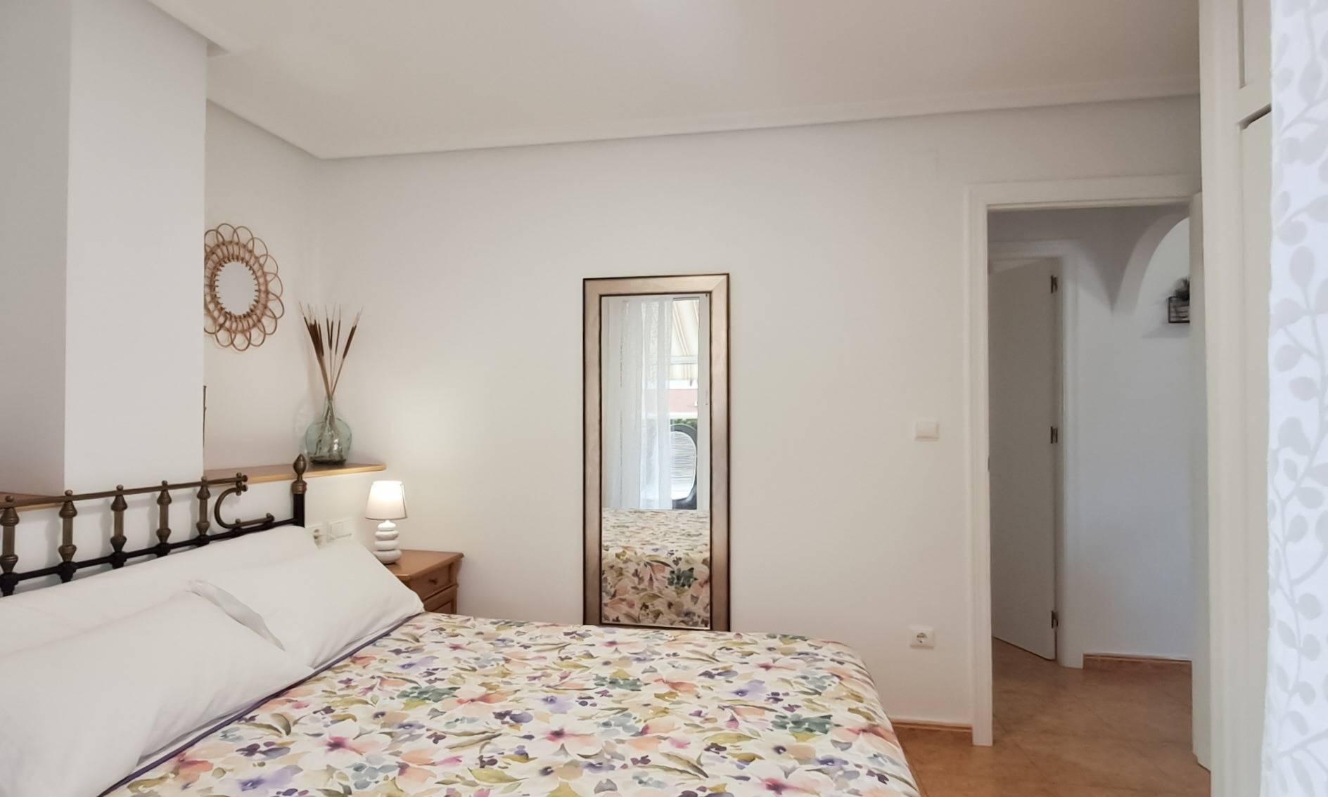 2 Bed, 1 Bath, ApartmentFor Sale, Torrevieja, Alicante