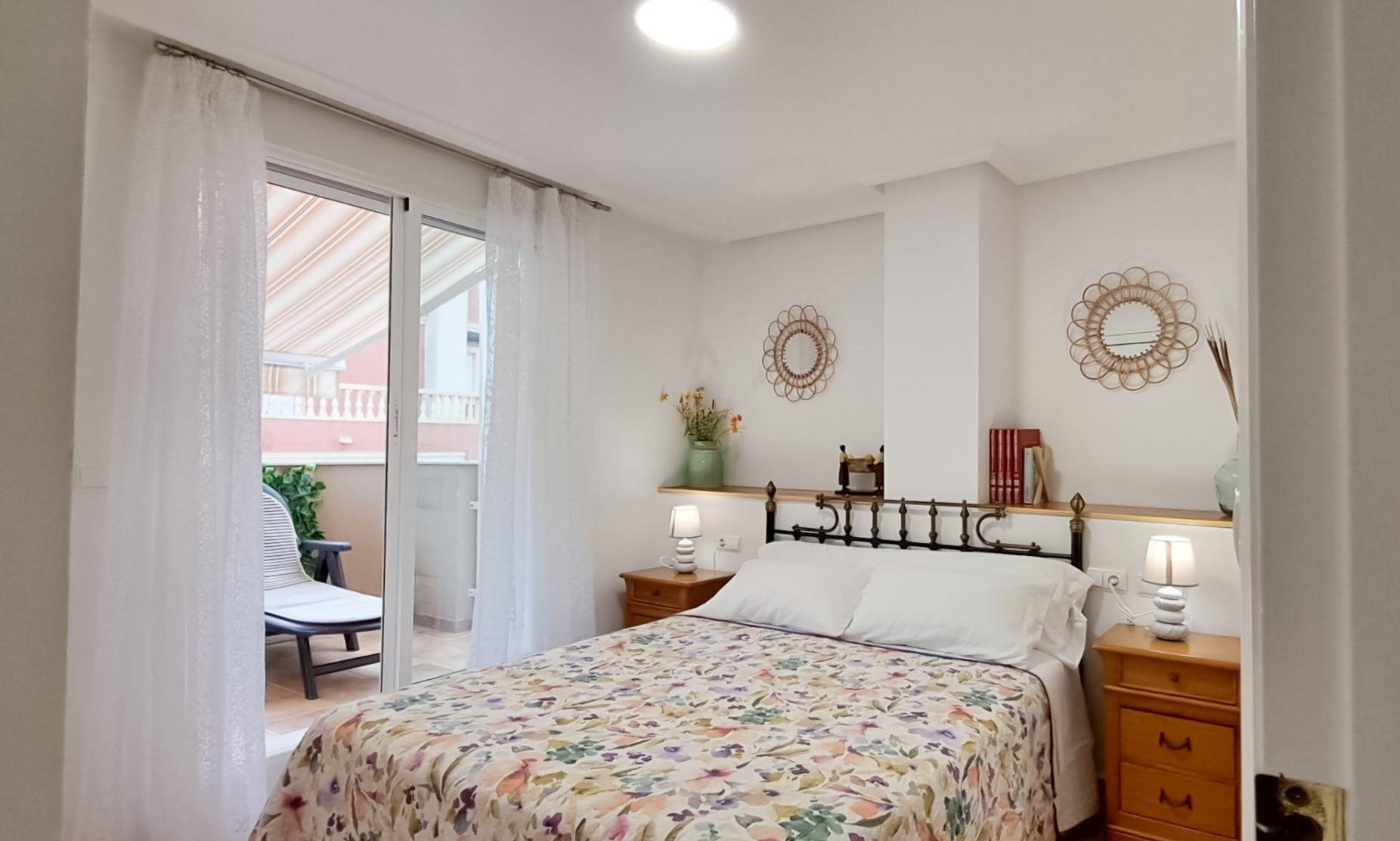 2 Bed, 1 Bath, ApartmentFor Sale, Torrevieja, Alicante