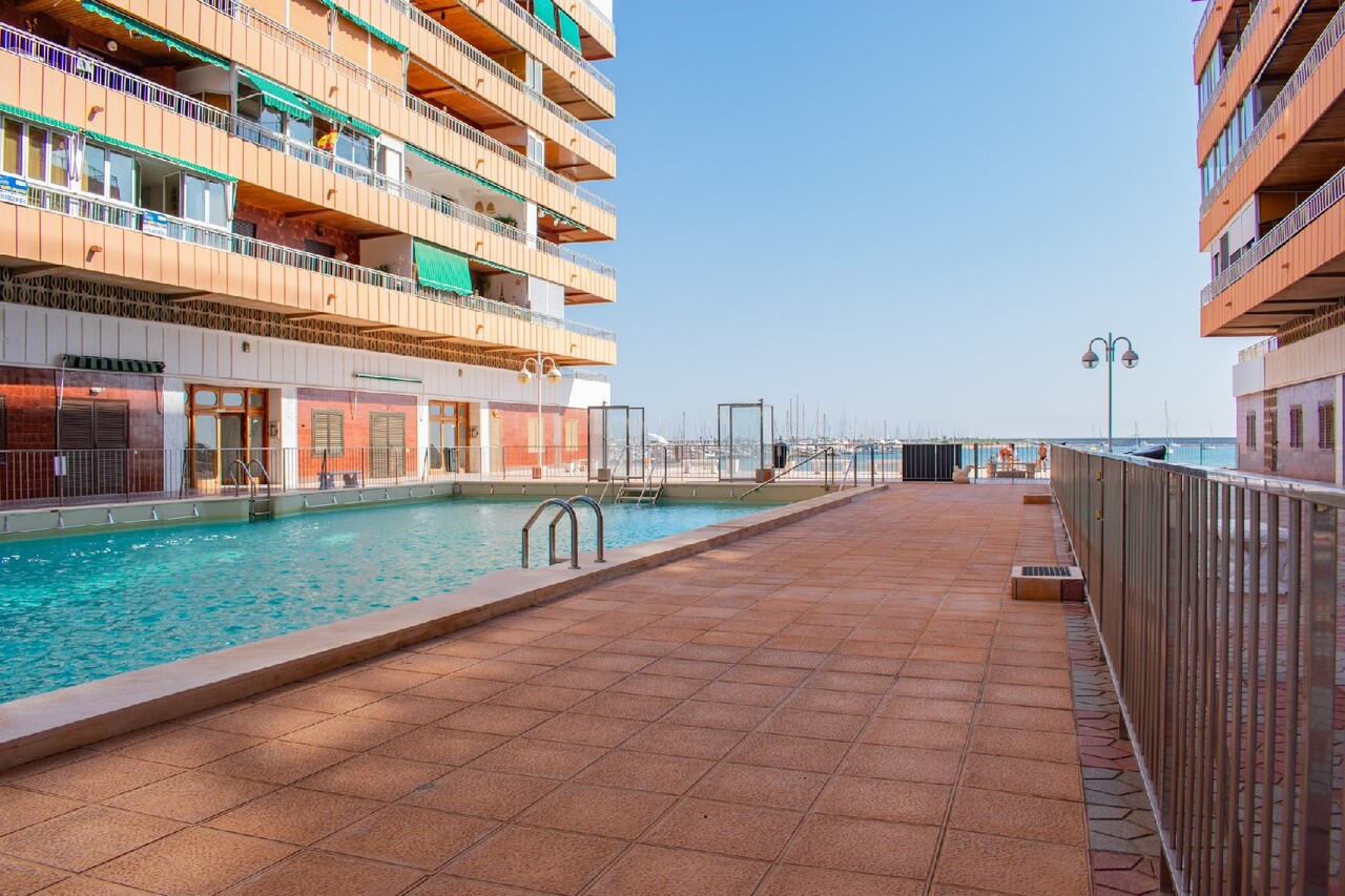 3 Bed, 2 Bath, ApartmentFor Sale, Torrevieja, Alicante