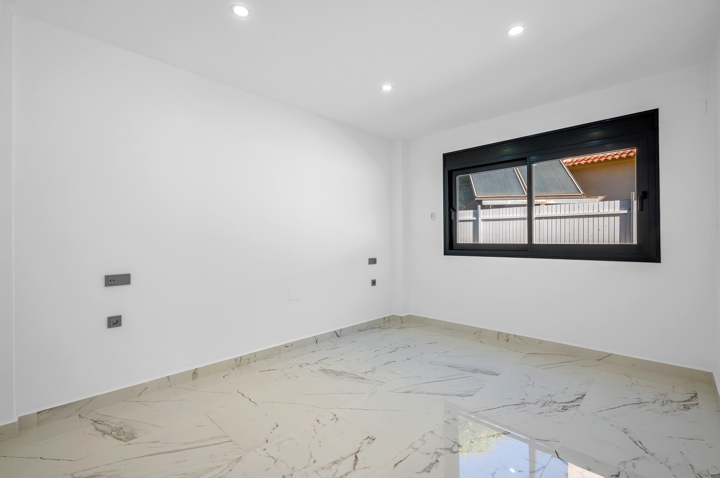 4 Bed, 3 Bath, HouseFor Sale, Campoamor, Alicante