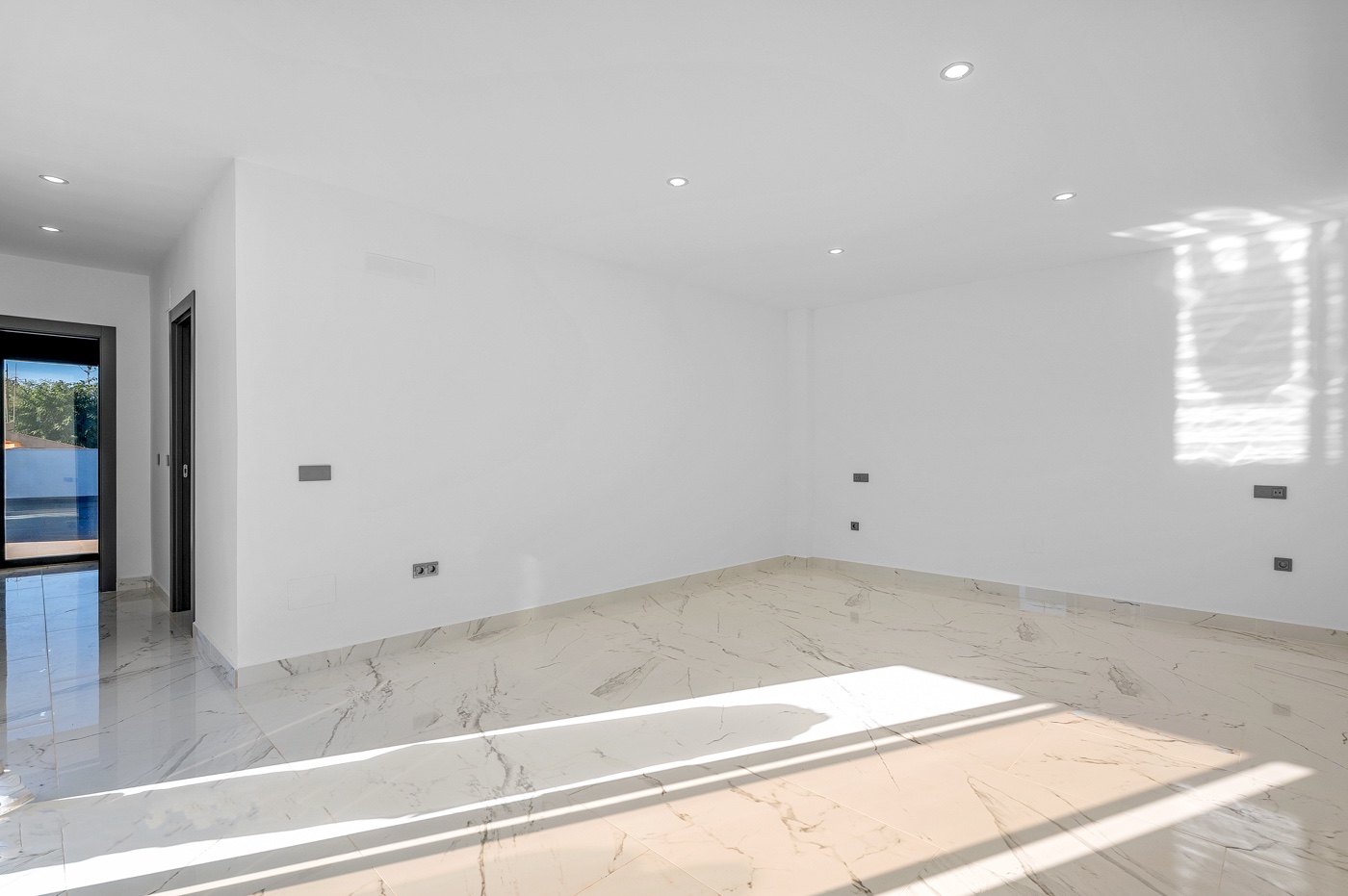 4 Bed, 3 Bath, HouseFor Sale, Campoamor, Alicante