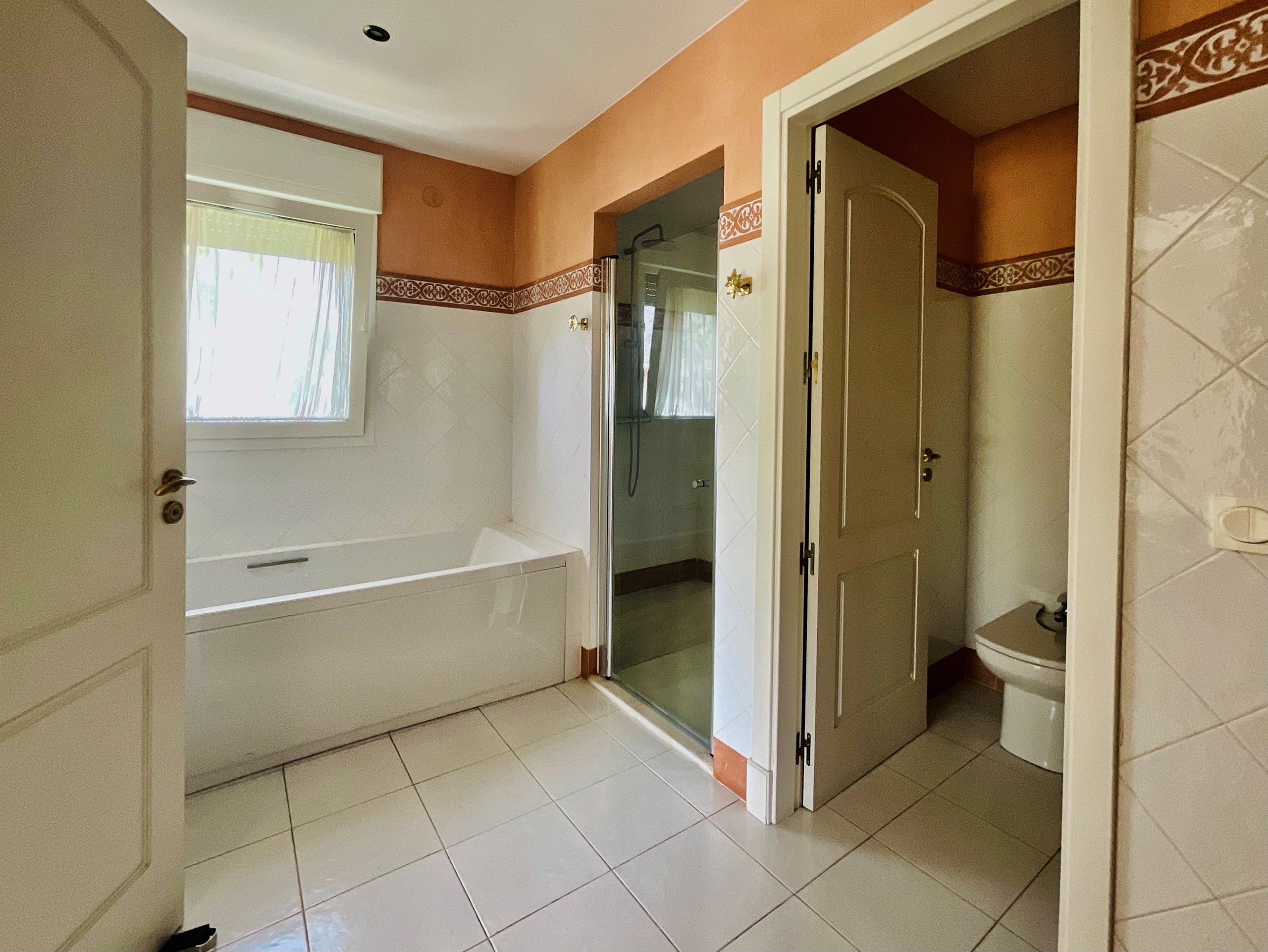 6 Bed, 5 Bath, HouseFor Sale, Malaga, Andalusia, 29602