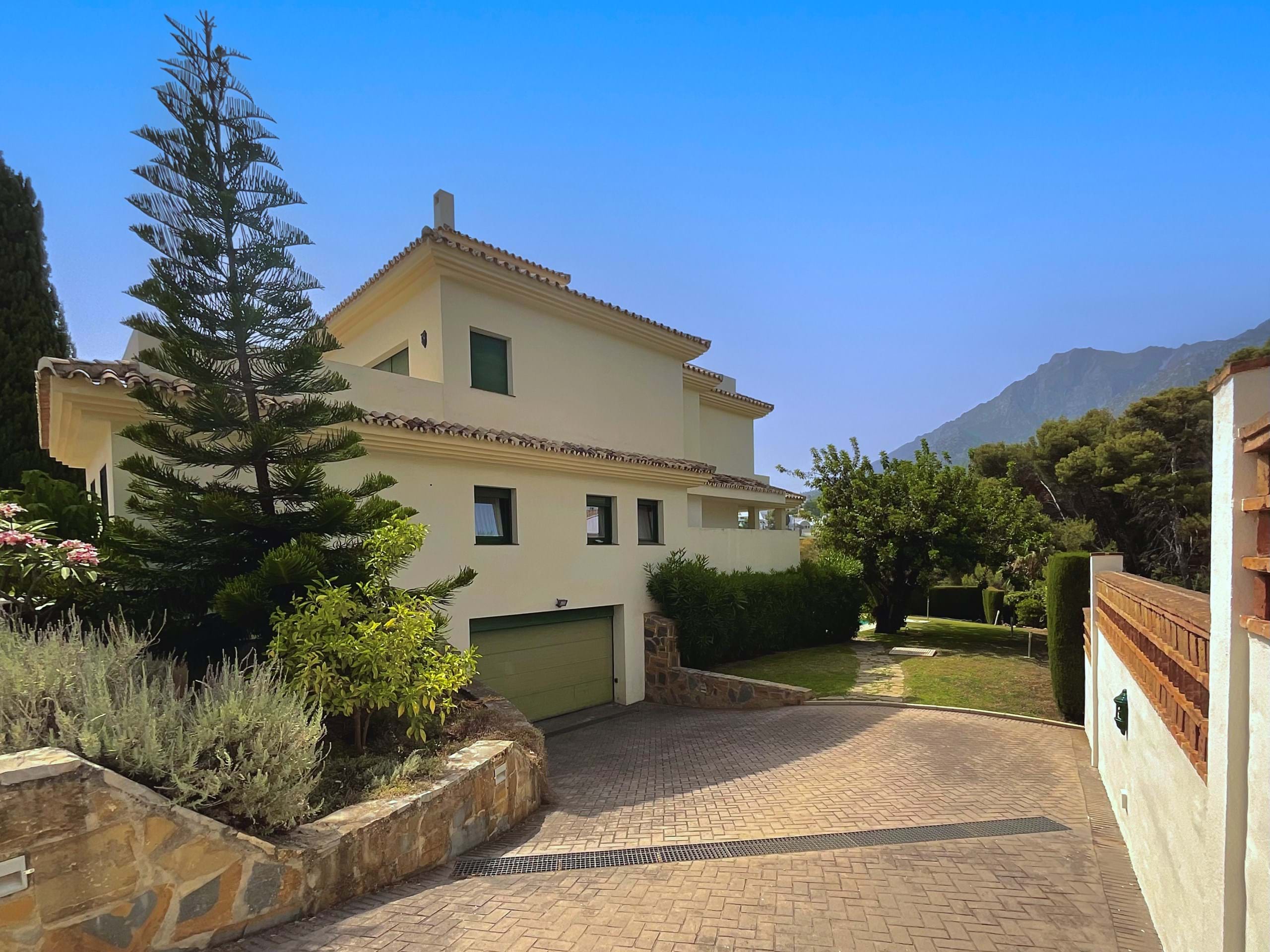 6 Bed, 5 Bath, HouseFor Sale, Malaga, Andalusia, 29602