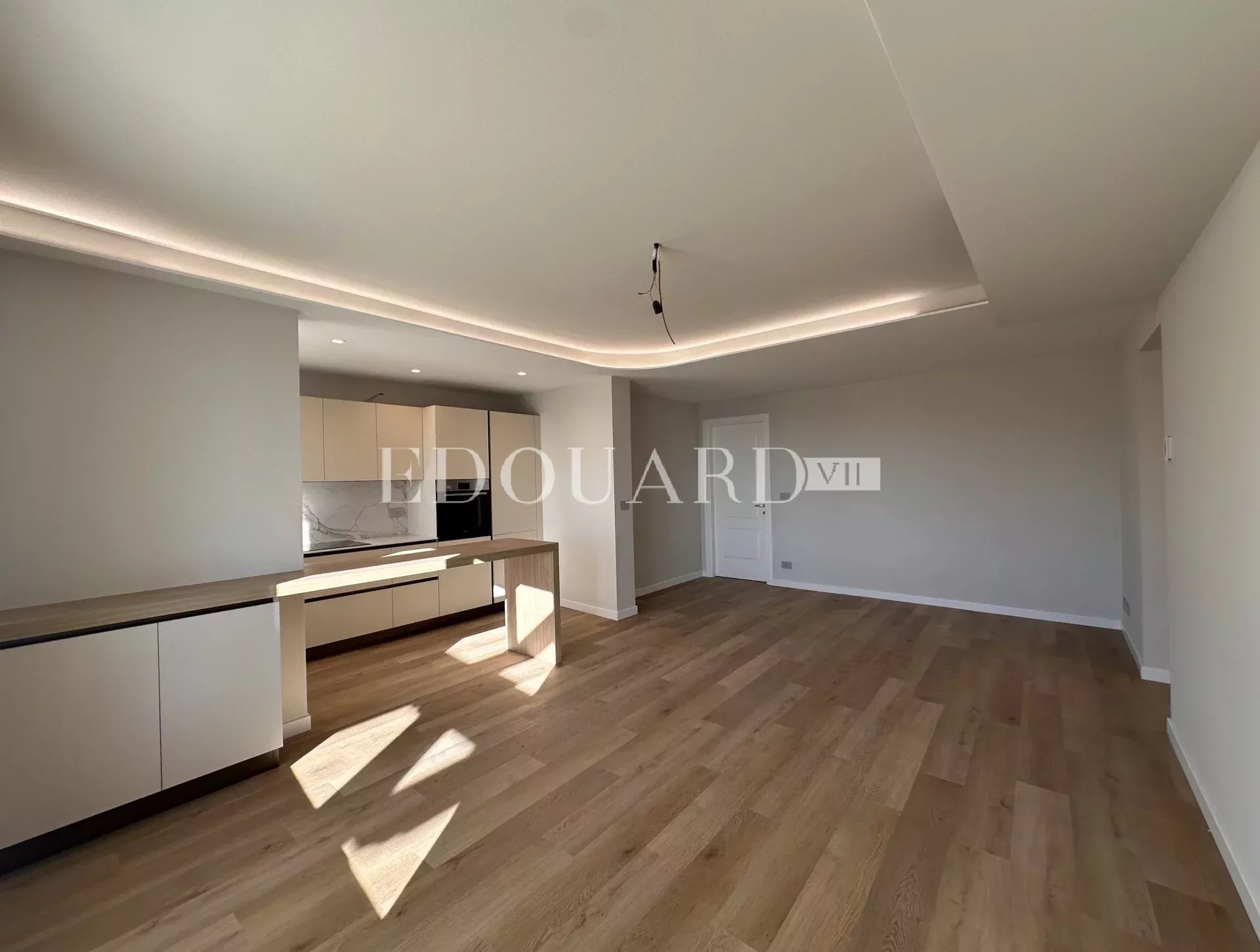 3 Bed, 2 Bath, ApartmentFor Sale, Roquebrune-Cap-Martin, Alpes-Maritimes