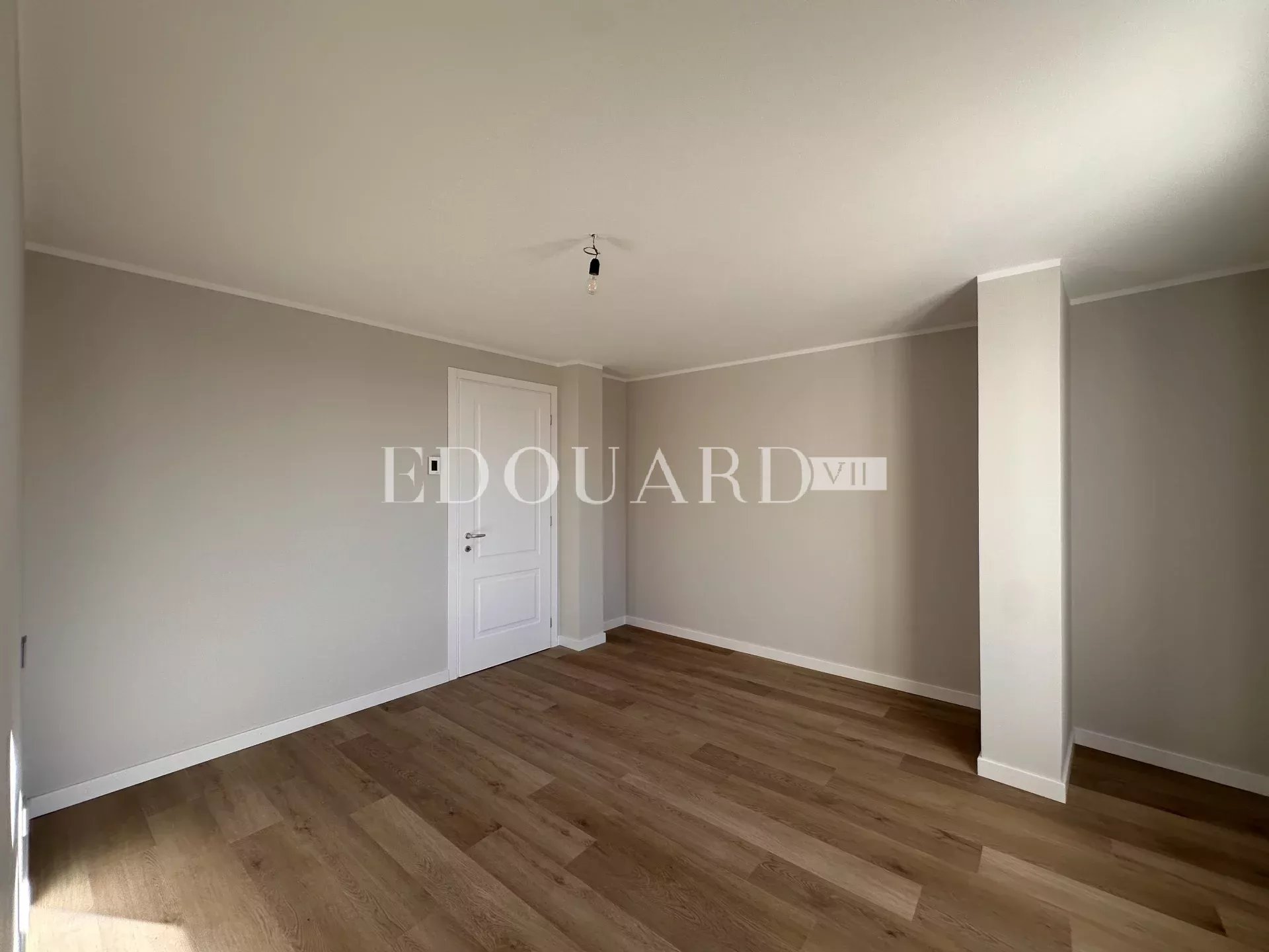 3 Bed, 2 Bath, ApartmentFor Sale, Roquebrune-Cap-Martin, Alpes-Maritimes