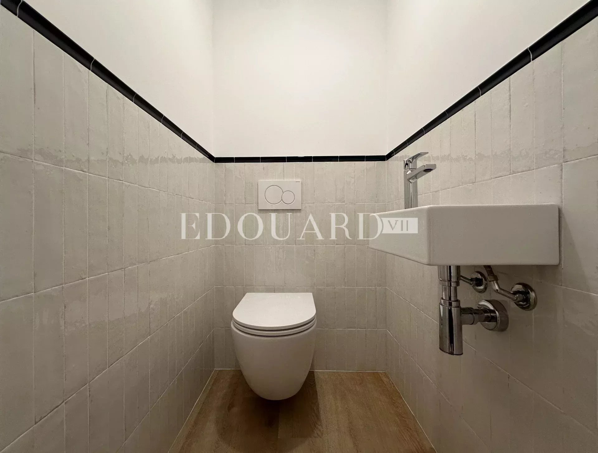 3 Bed, 2 Bath, ApartmentFor Sale, Roquebrune-Cap-Martin, Alpes-Maritimes