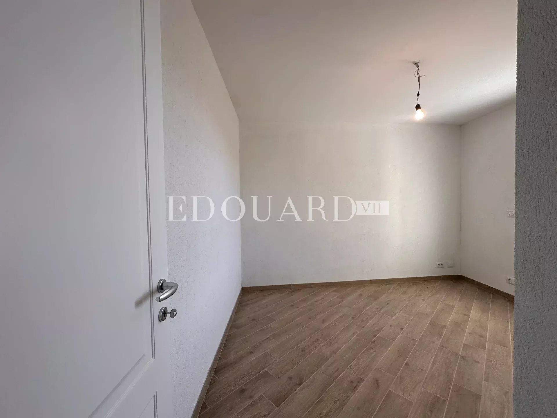 3 Bed, 2 Bath, ApartmentFor Sale, Roquebrune-Cap-Martin, Alpes-Maritimes