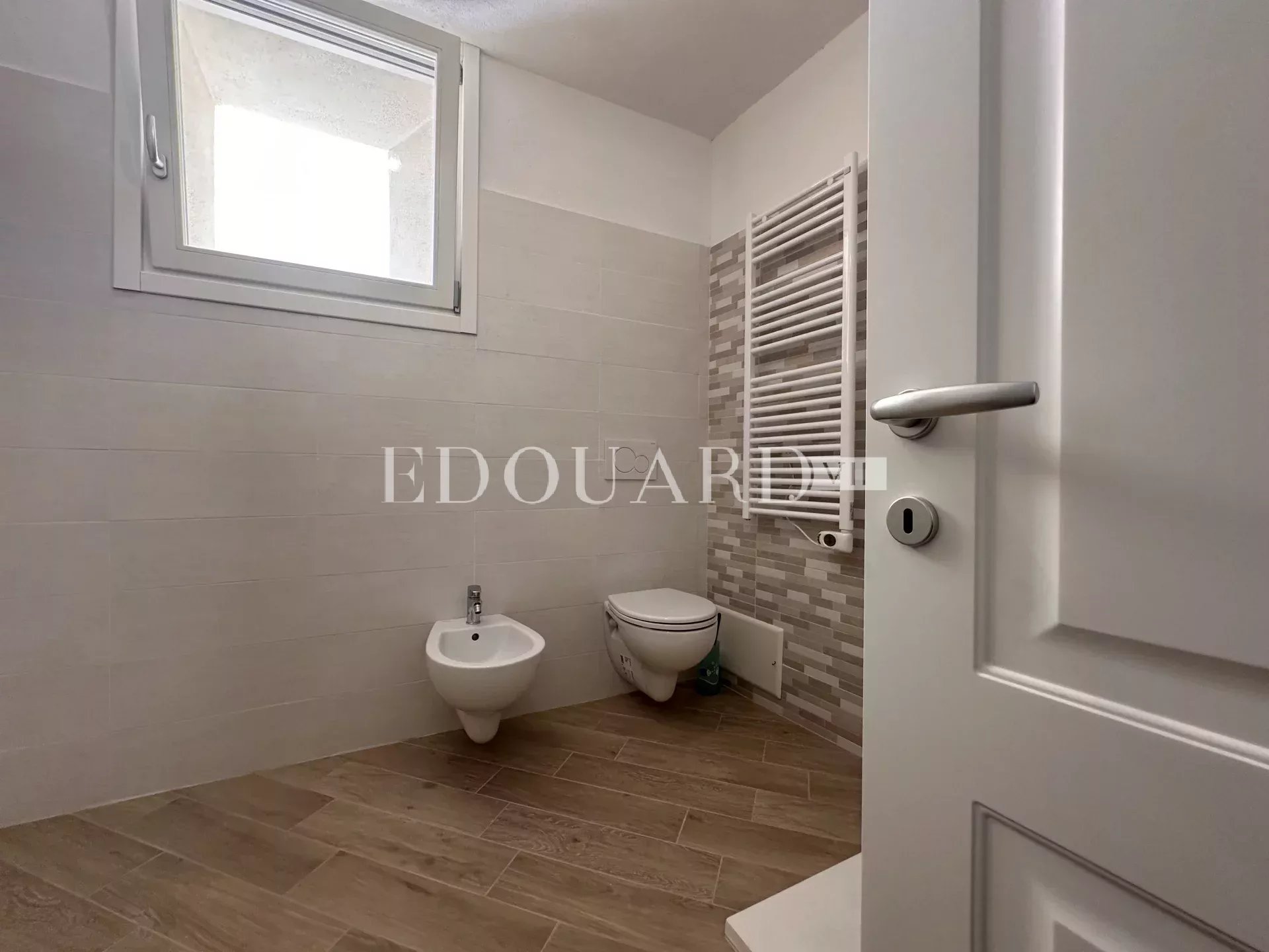 3 Bed, 2 Bath, ApartmentFor Sale, Roquebrune-Cap-Martin, Alpes-Maritimes