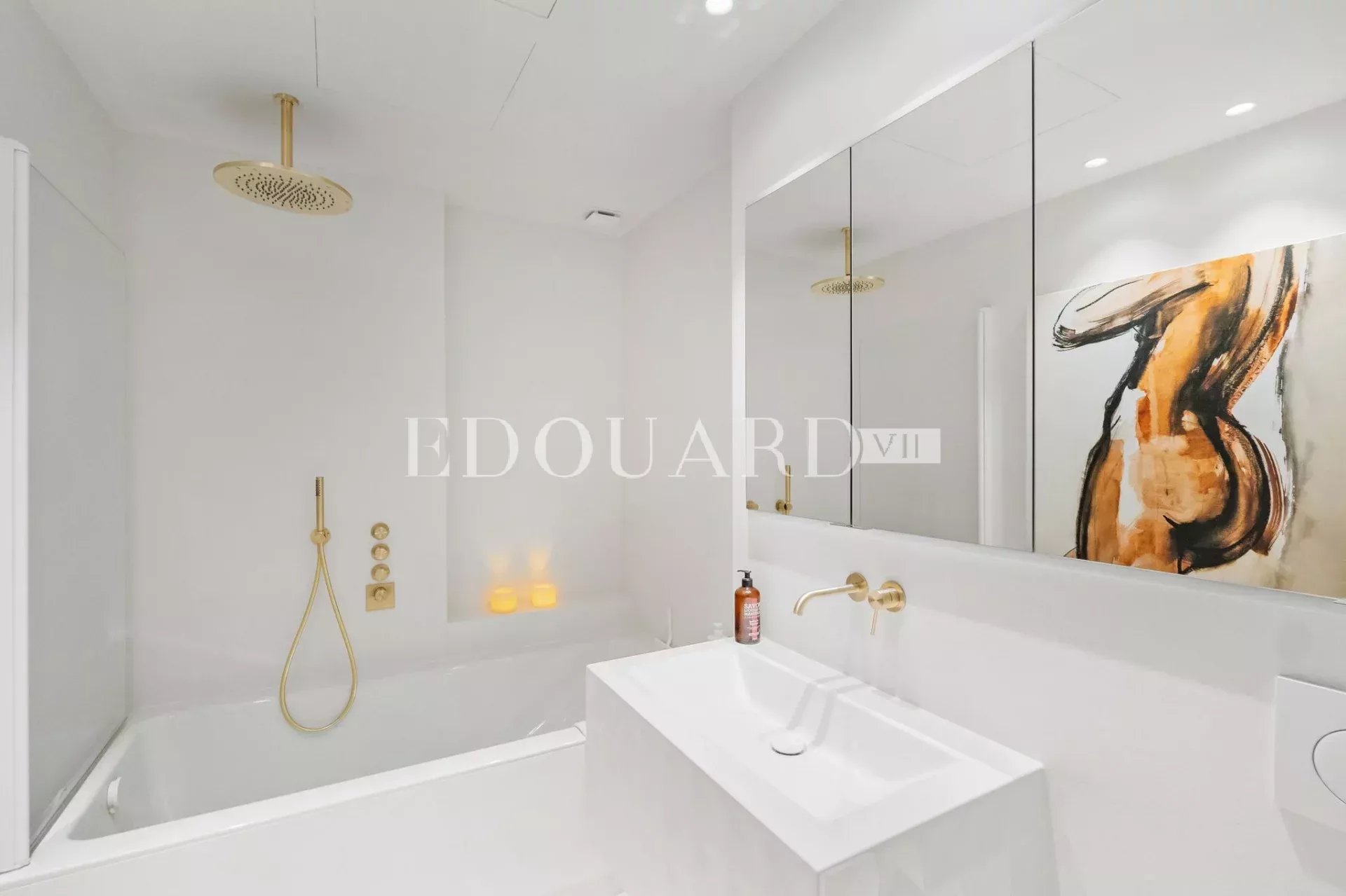 2 Bed, 2 Bath, ApartmentFor Sale, Menton, Alpes-Maritimes