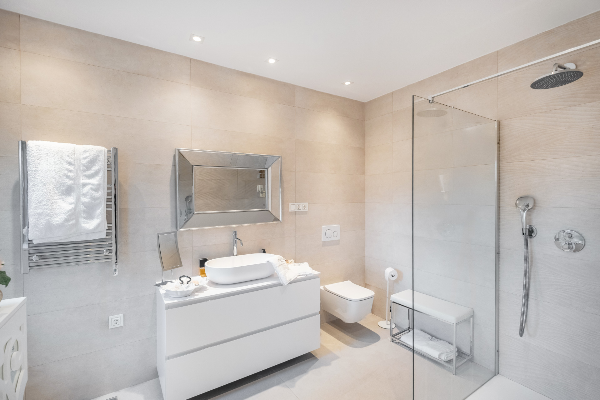 2 Bed, 2 Bath, ApartmentFor Sale, Marbella, Malaga