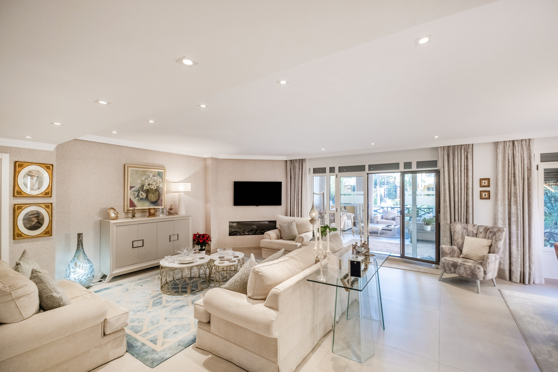 2 Bed, 2 Bath, ApartmentFor Sale, Marbella, Malaga