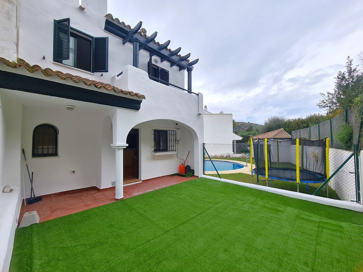 3 Bed, 3 Bath, HouseFor Sale, Manilva, Malaga