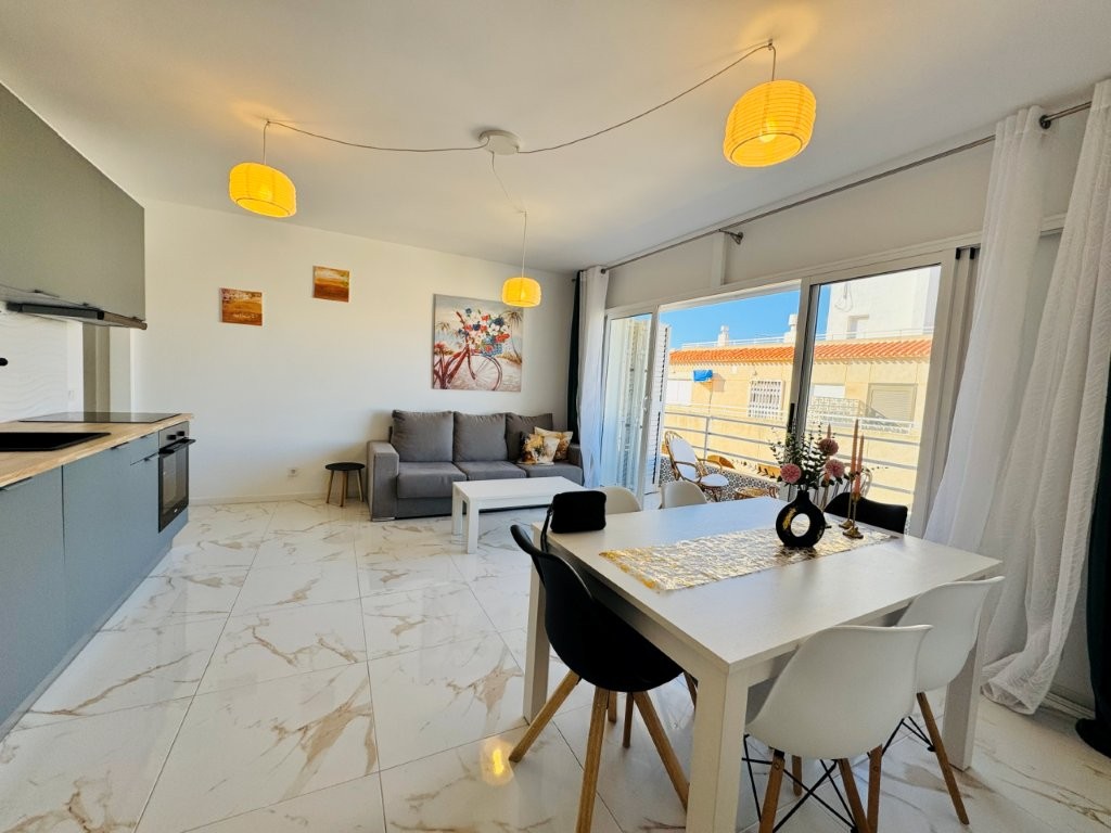 3 Bed, 2 Bath, ApartmentFor Sale, La Mata, Alicante