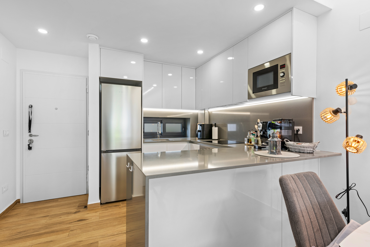 2 Bed, 2 Bath, ApartmentFor Sale, Villamartin, Alicante