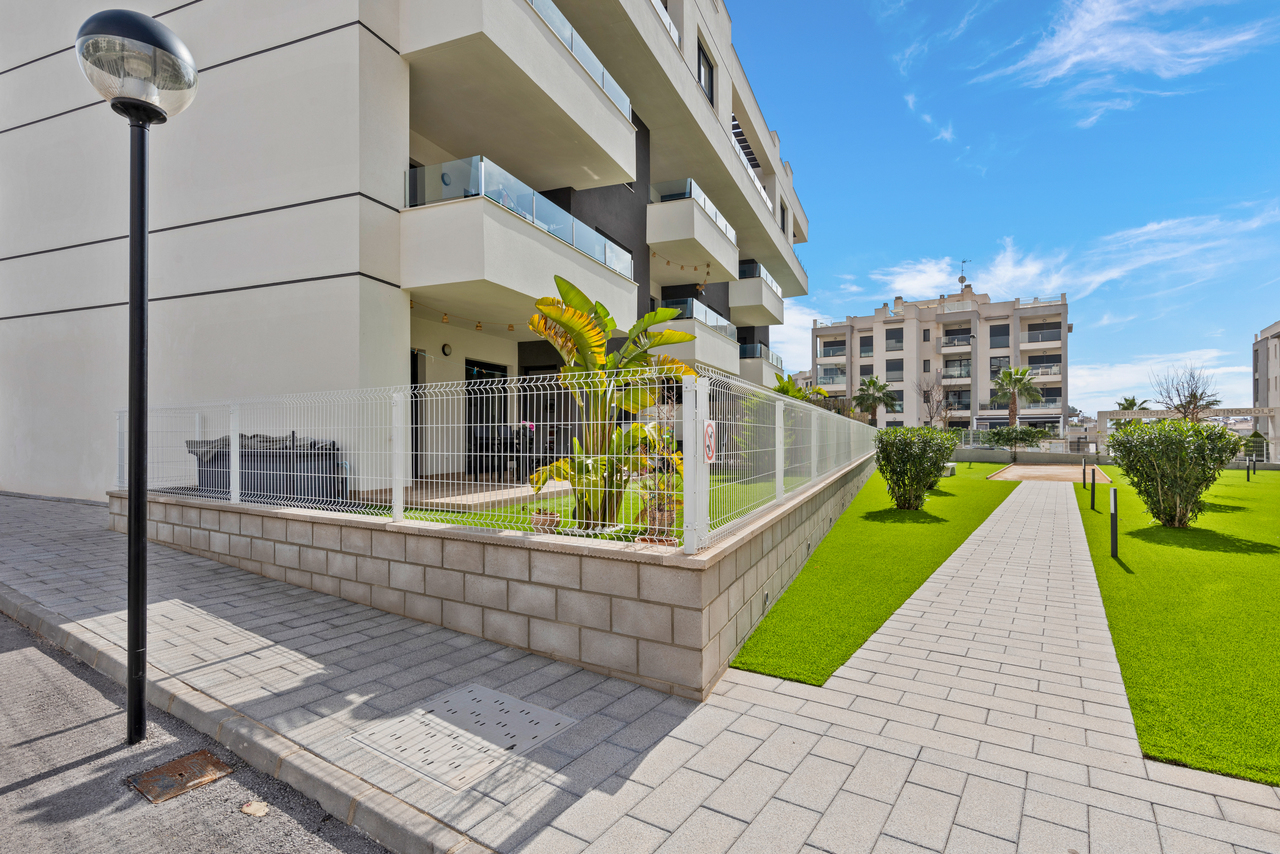 2 Bed, 2 Bath, ApartmentFor Sale, Villamartin, Alicante