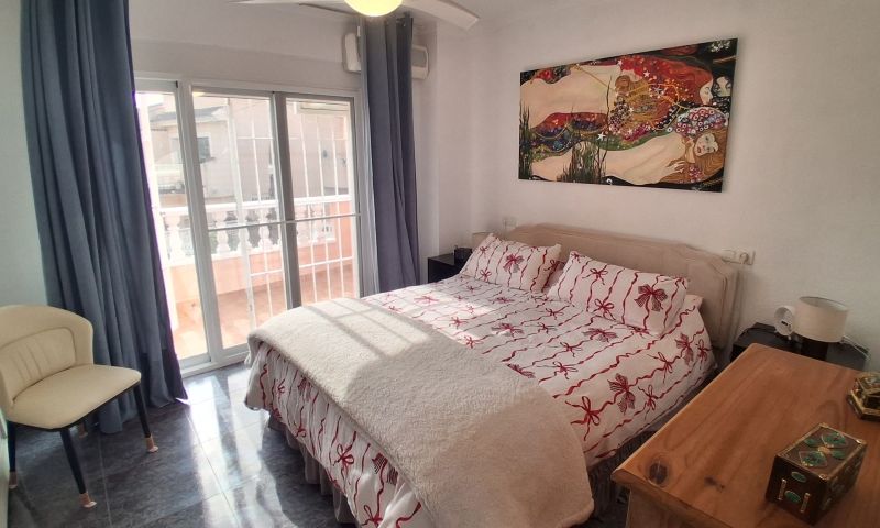 2 Bed, 1 Bath, ApartmentFor Sale, Torrevieja, Alicante