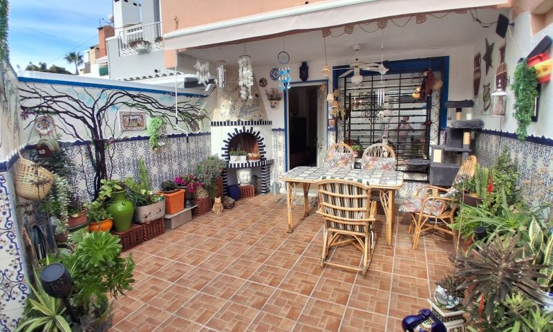 2 Bed, 1 Bath, ApartmentFor Sale, Torrevieja, Alicante