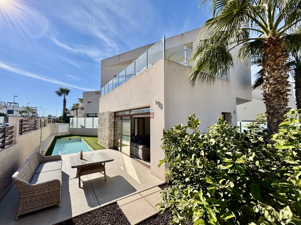 3 Bed, 3 Bath, HouseFor Sale, Benijofar, Alicante