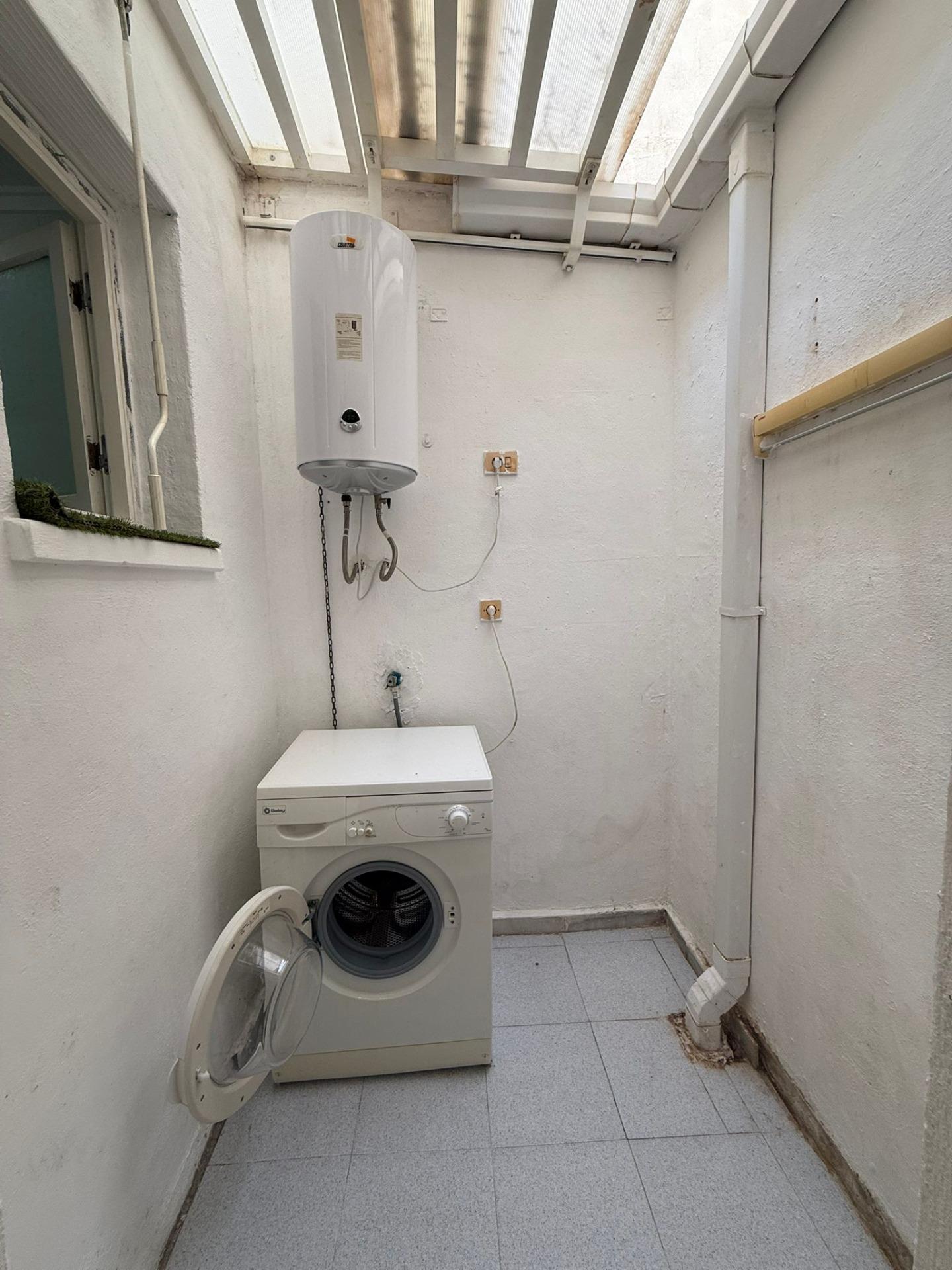 1 Bed, 1 Bath, HouseFor Sale, Torrevieja, Alicante