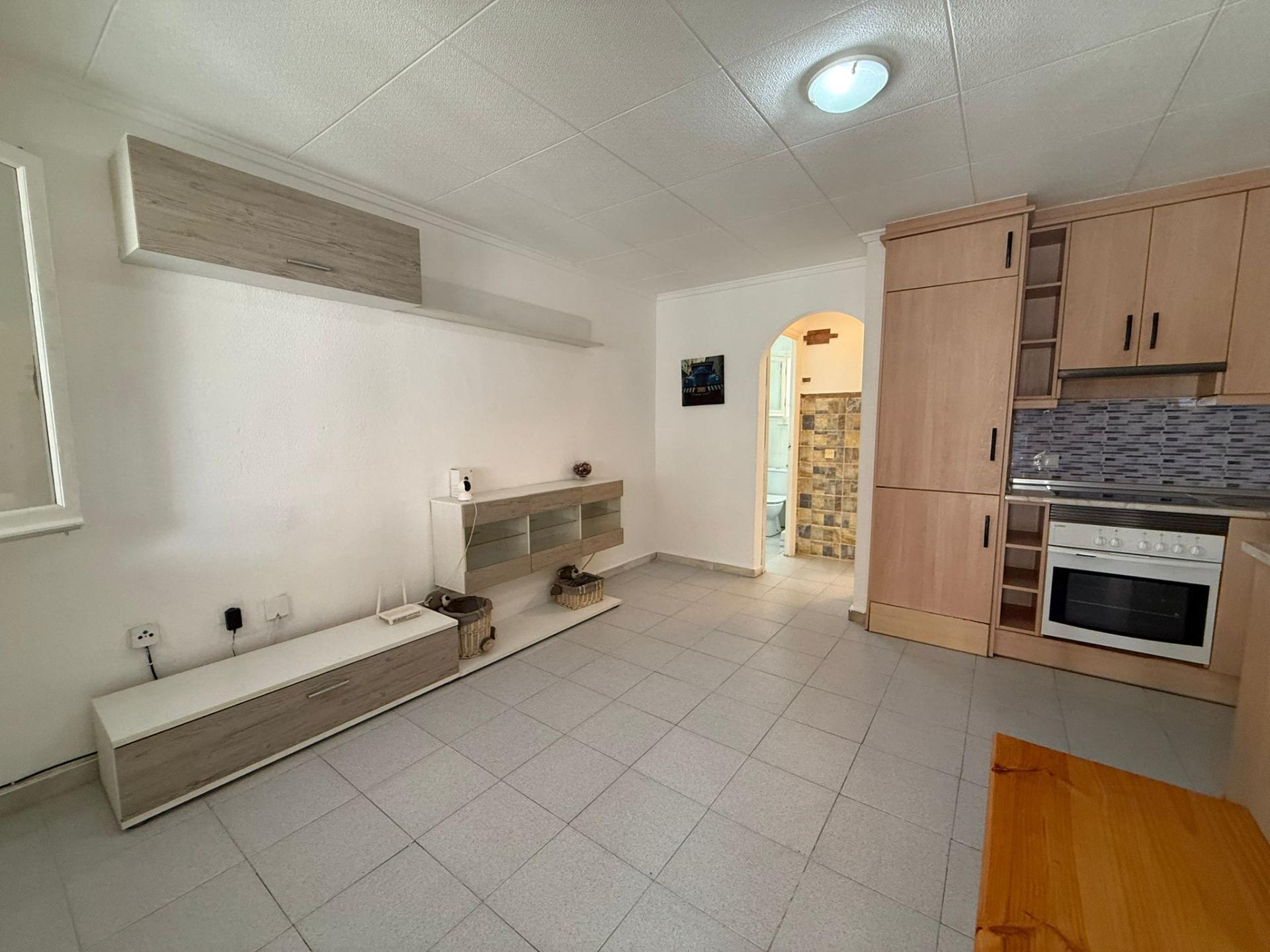 1 Bed, 1 Bath, HouseFor Sale, Torrevieja, Alicante