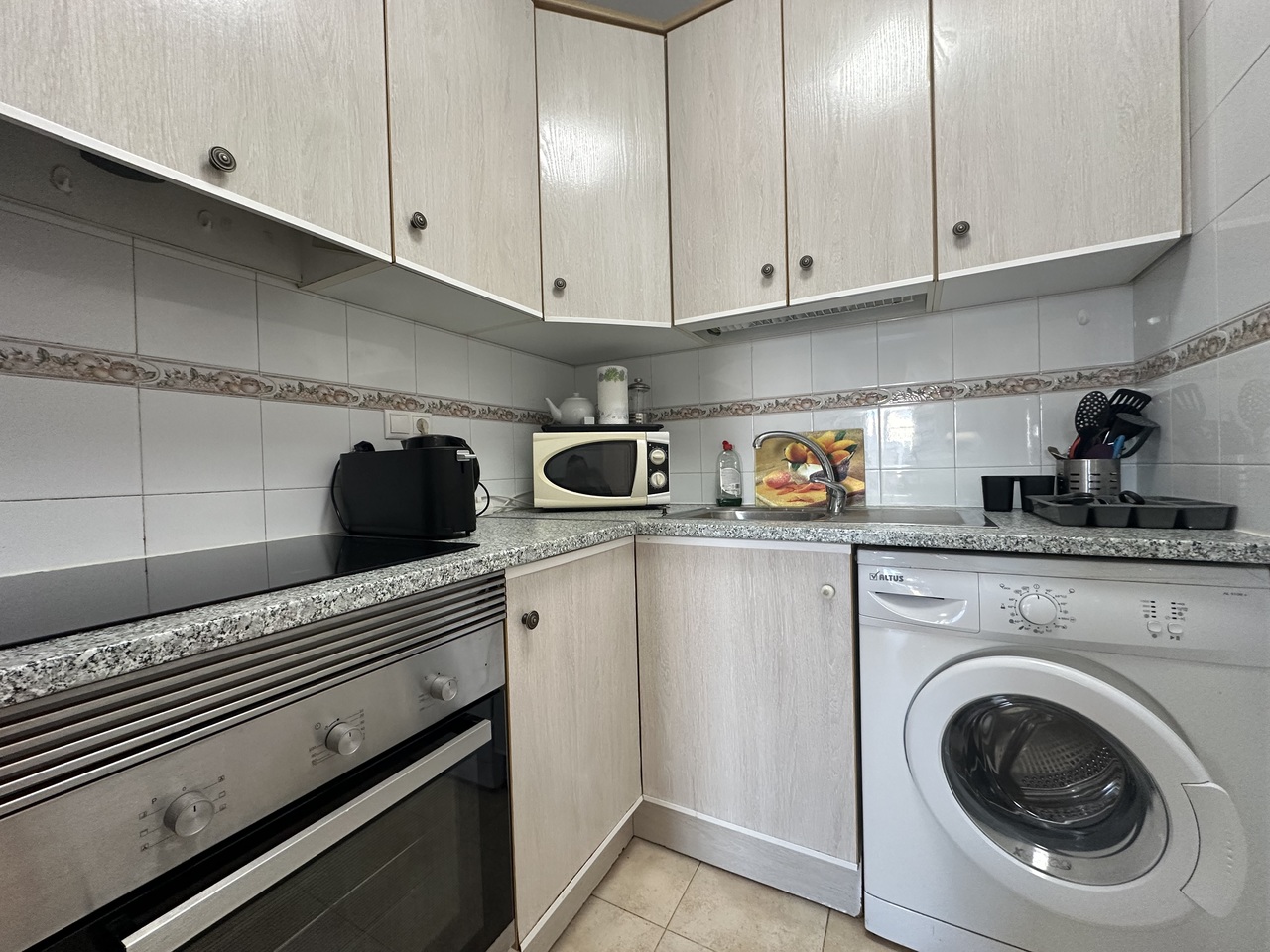 2 Bed, 1 Bath, ApartmentFor Sale, La Zenia, Alicante