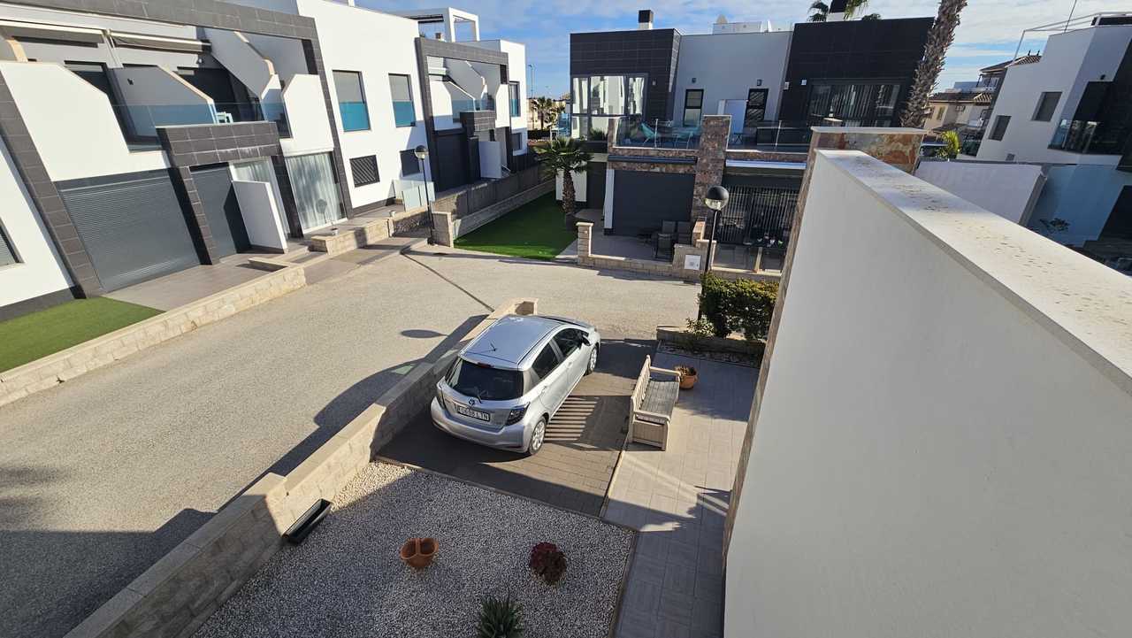 3 Bed, 2 Bath, HouseFor Sale, Cabo Roig, Alicante