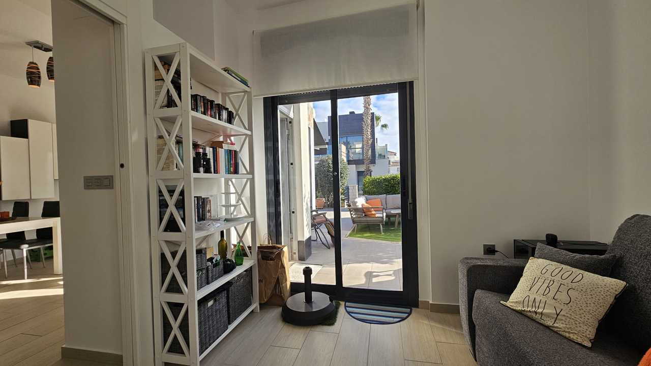 3 Bed, 2 Bath, HouseFor Sale, Cabo Roig, Alicante