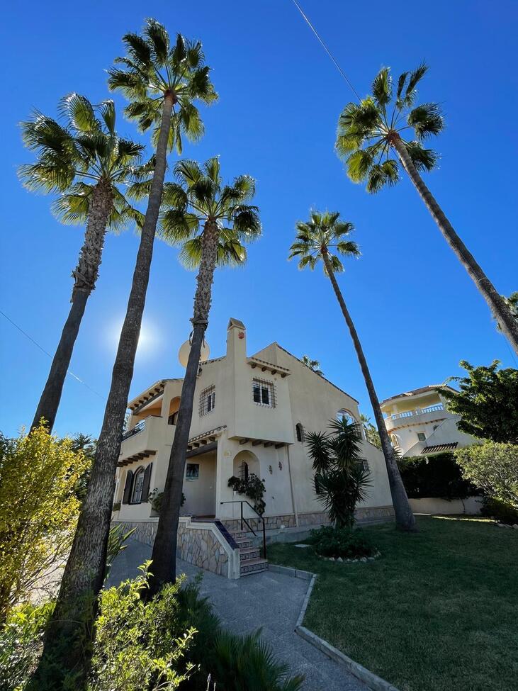 3 Bed, 3 Bath, HouseFor Sale, Villamartin, Alicante