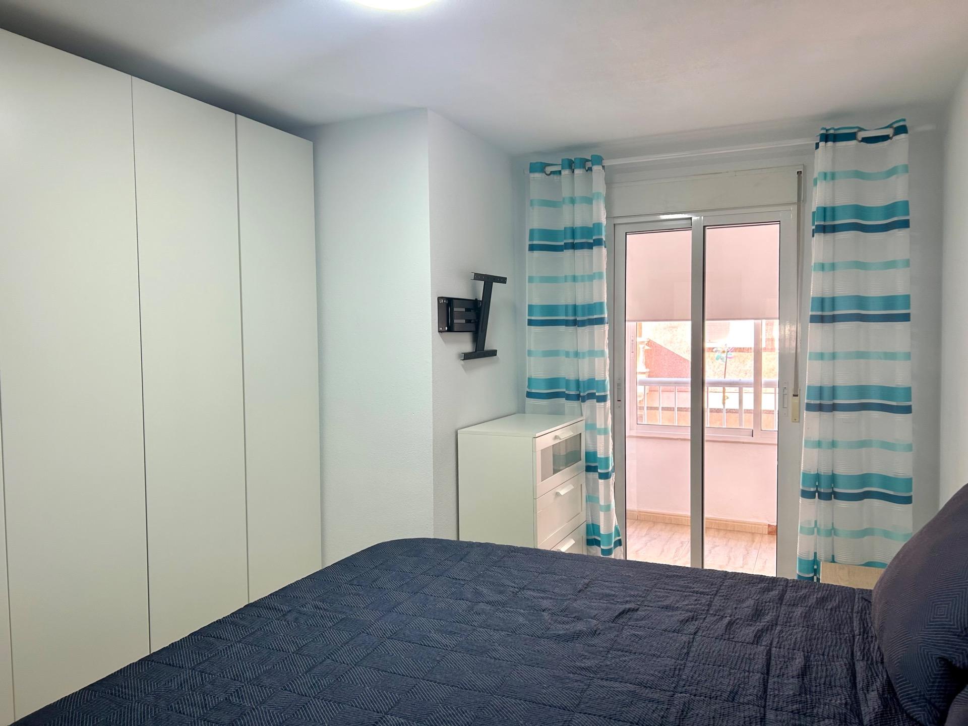 3 Bed, 1 Bath, ApartmentFor Sale, Torrevieja, Alicante