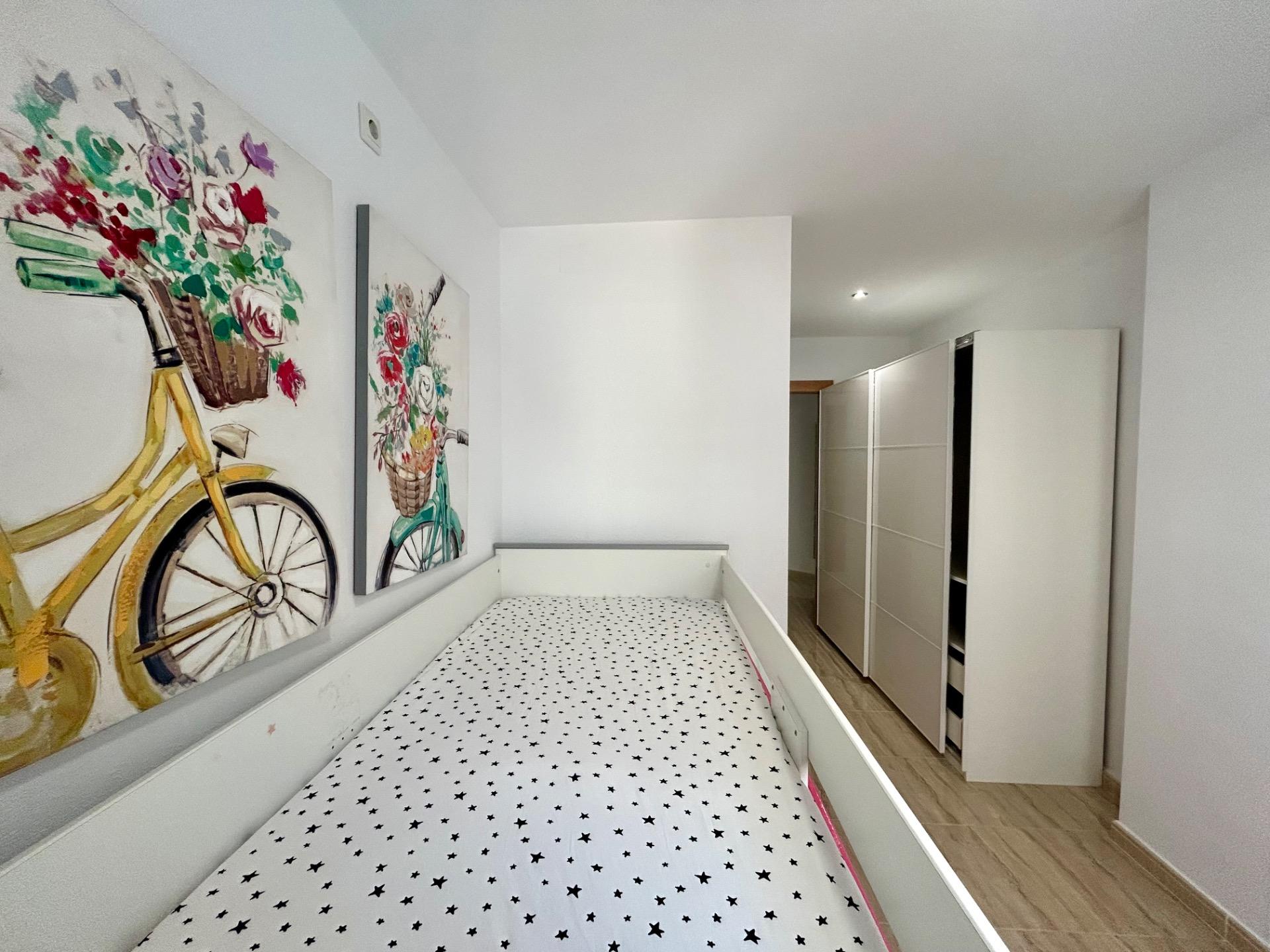 3 Bed, 1 Bath, ApartmentFor Sale, Torrevieja, Alicante