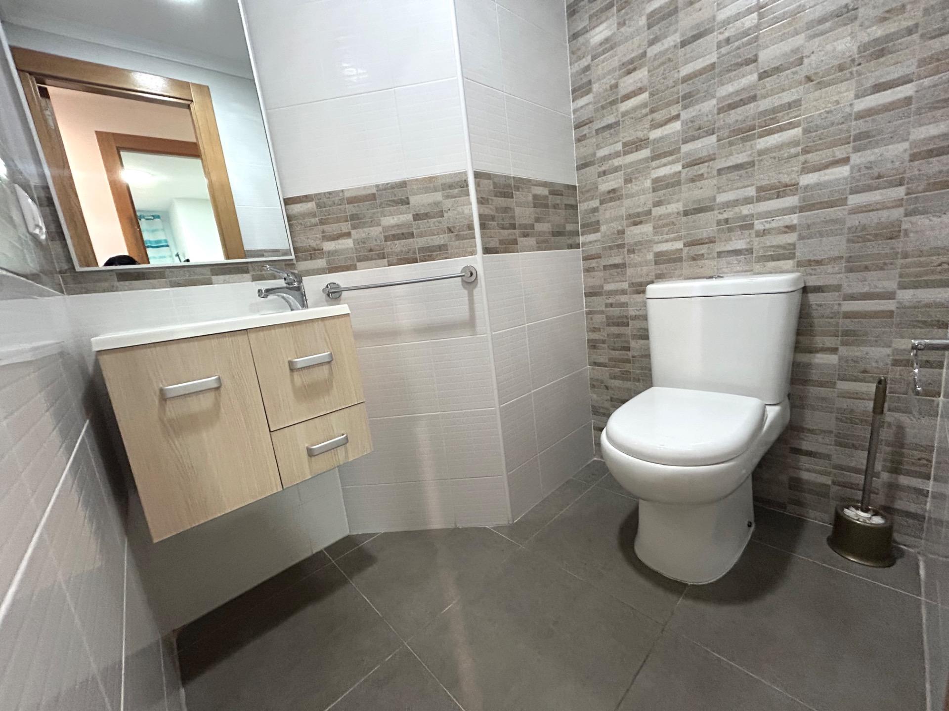 3 Bed, 1 Bath, ApartmentFor Sale, Torrevieja, Alicante