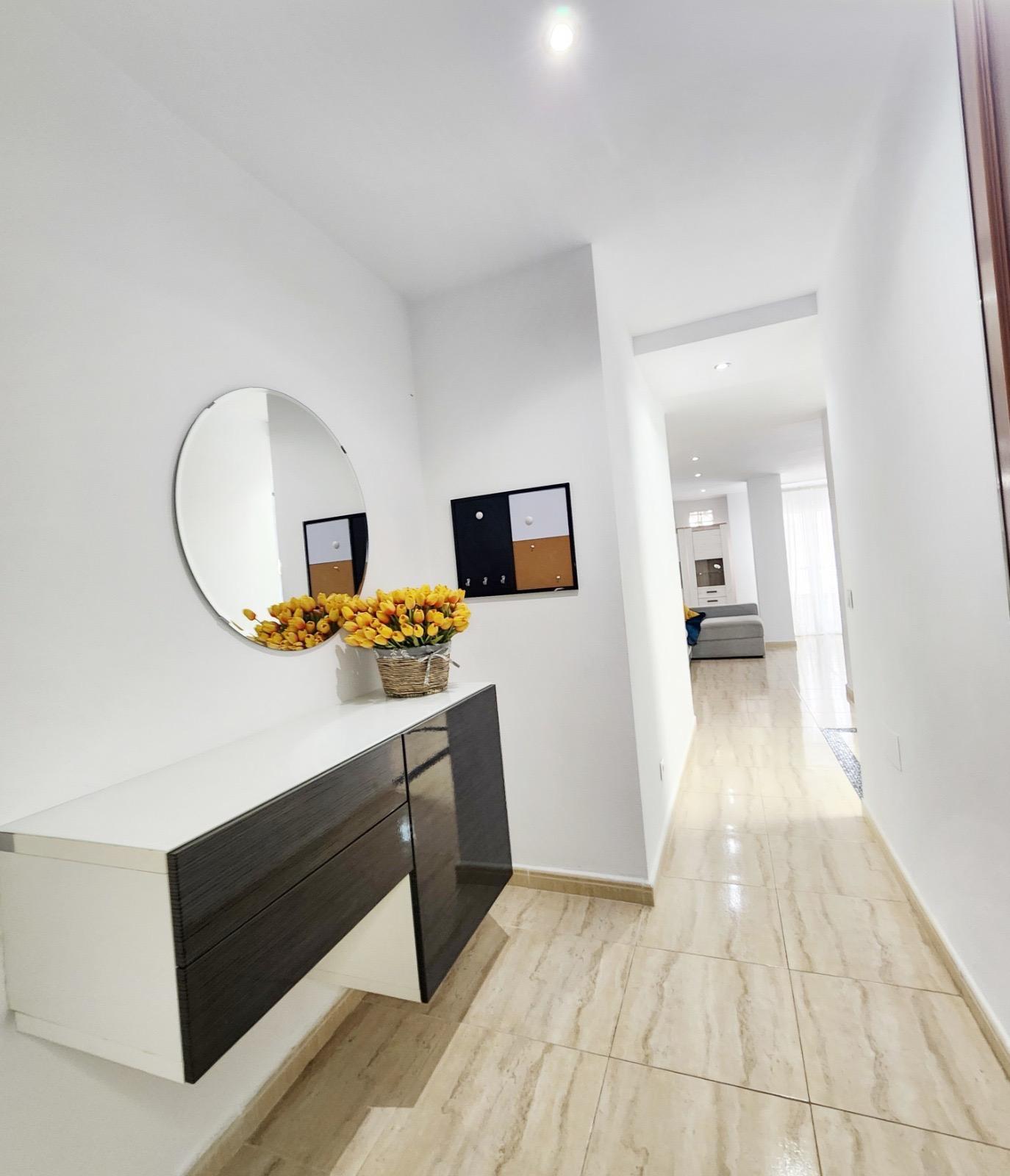 3 Bed, 1 Bath, ApartmentFor Sale, Torrevieja, Alicante