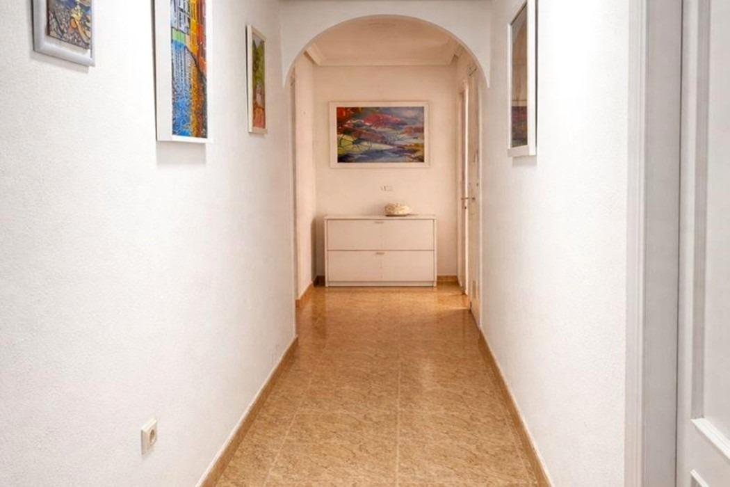 3 Bed, 2 Bath, ApartmentFor Sale, Torrevieja, Alicante