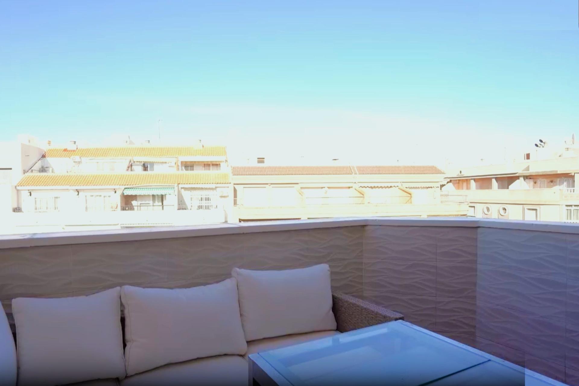 3 Bed, 2 Bath, ApartmentFor Sale, Torrevieja, Alicante