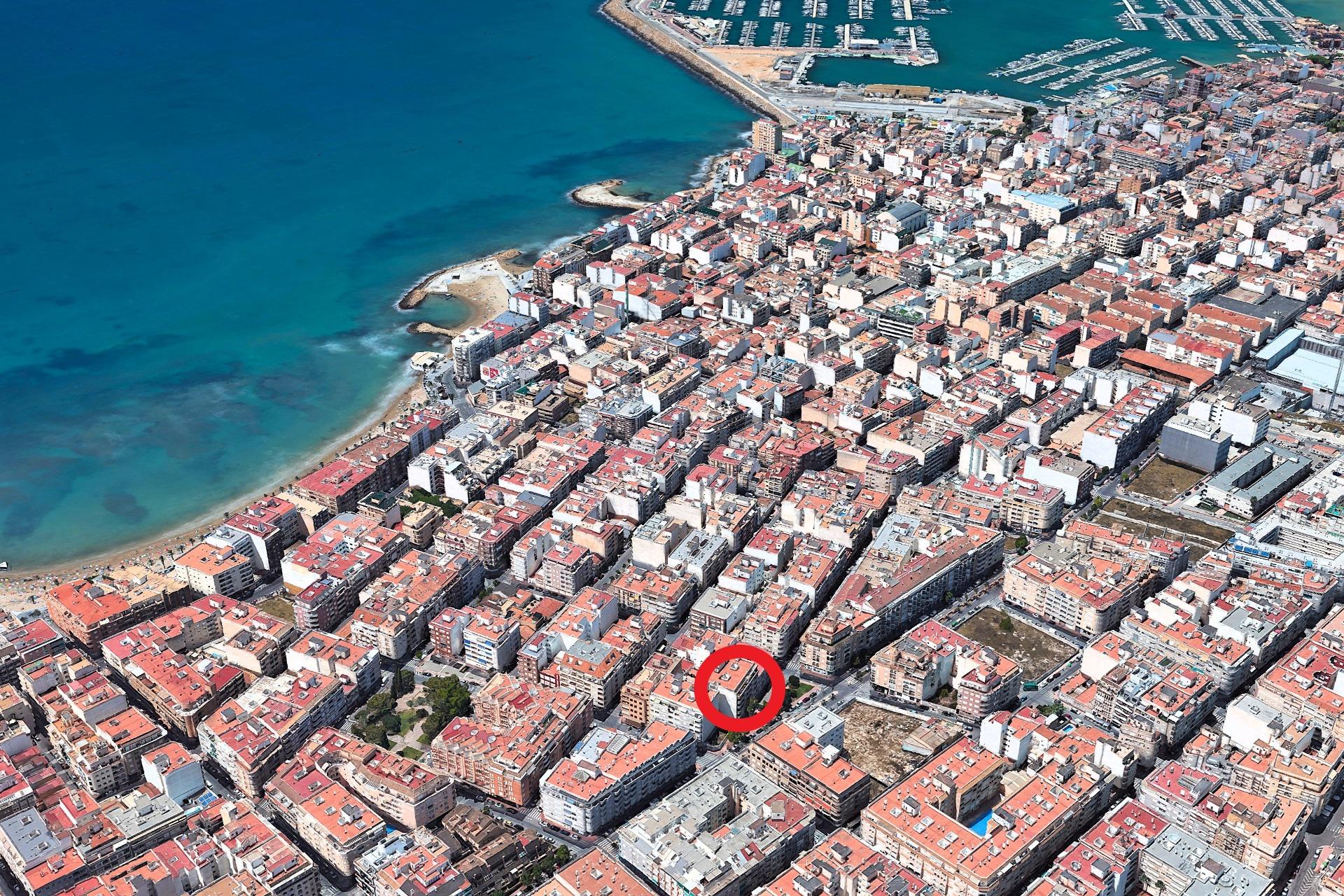 3 Bed, 2 Bath, ApartmentFor Sale, Torrevieja, Alicante
