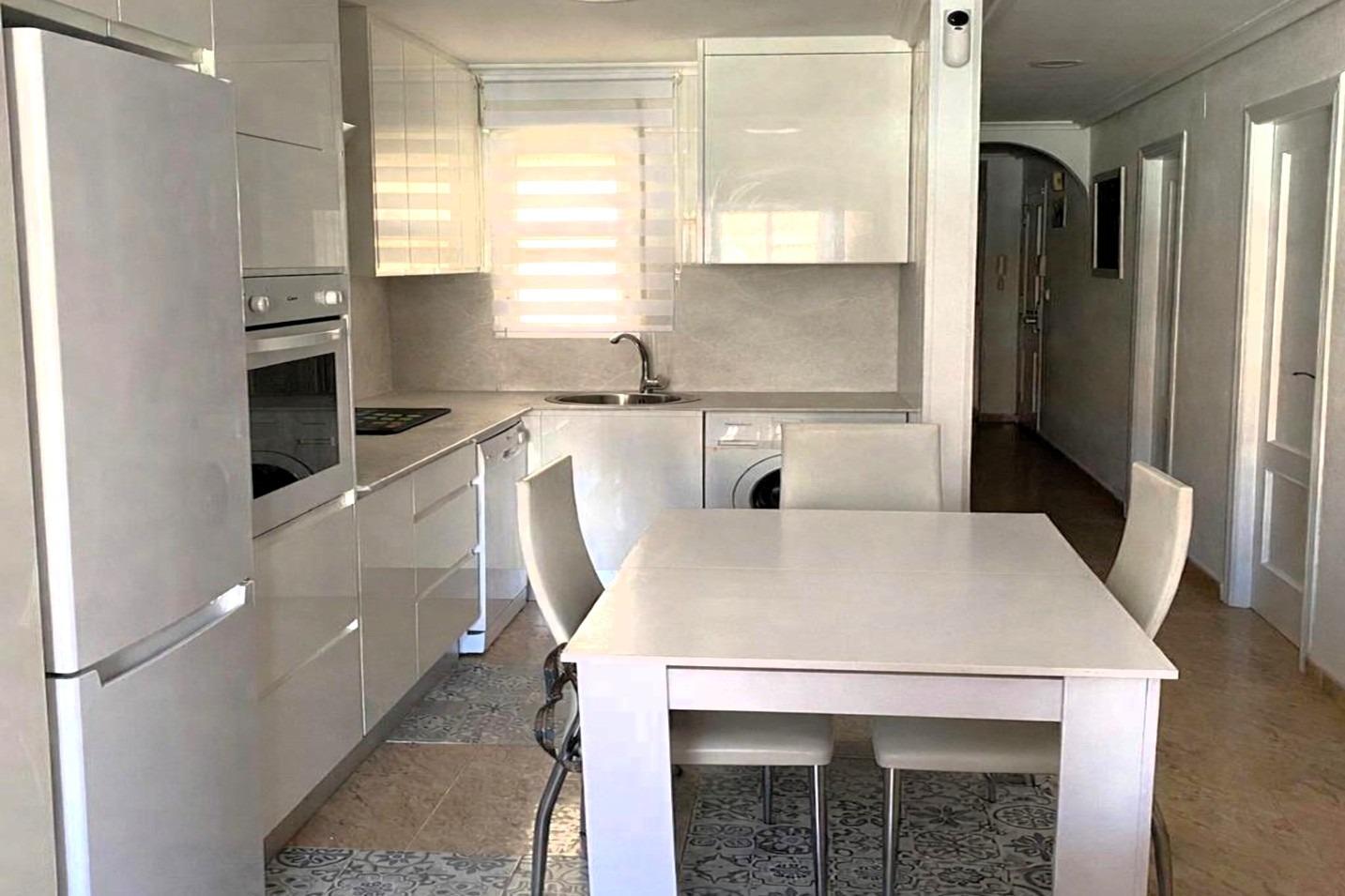 3 Bed, 2 Bath, ApartmentFor Sale, Torrevieja, Alicante
