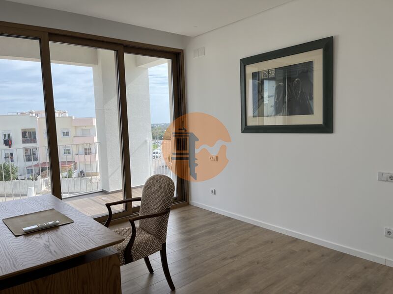 3 Bed, 3 Bath, ApartmentFor Sale, Olhão, Faro