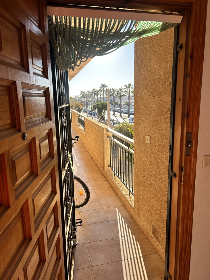 3 Bed, 1 Bath, ApartmentFor Sale, Los Alcazares, Murcia