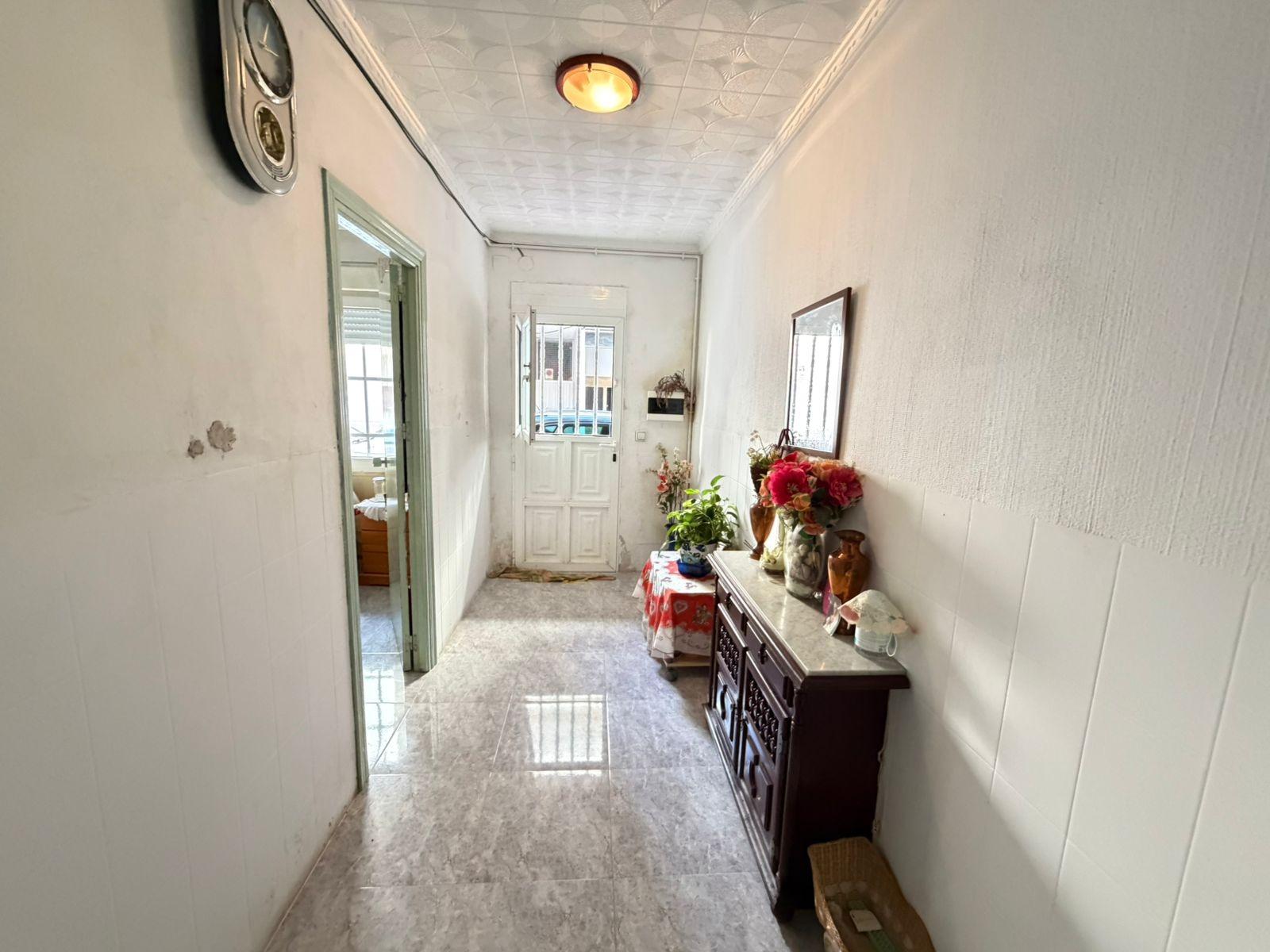 3 Bed, 1 Bath, ApartmentFor Sale, Torrevieja, Alicante