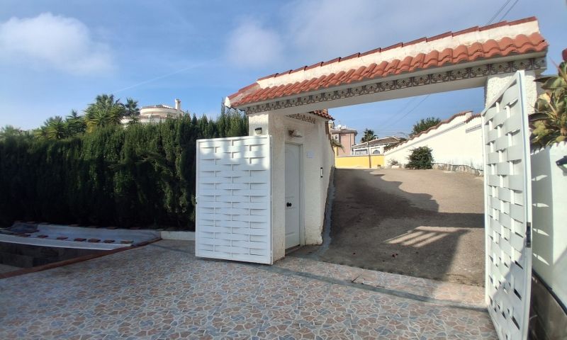 5 Bed, 3 Bath, HouseFor Sale, Rojales, Alicante