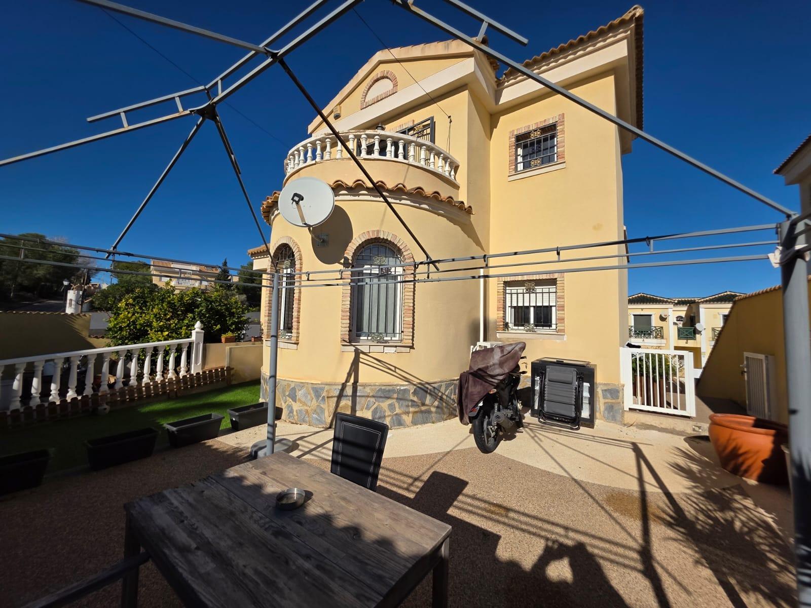 4 Bed, 2 Bath, HouseFor Sale, Orihuela Costa, Alicante