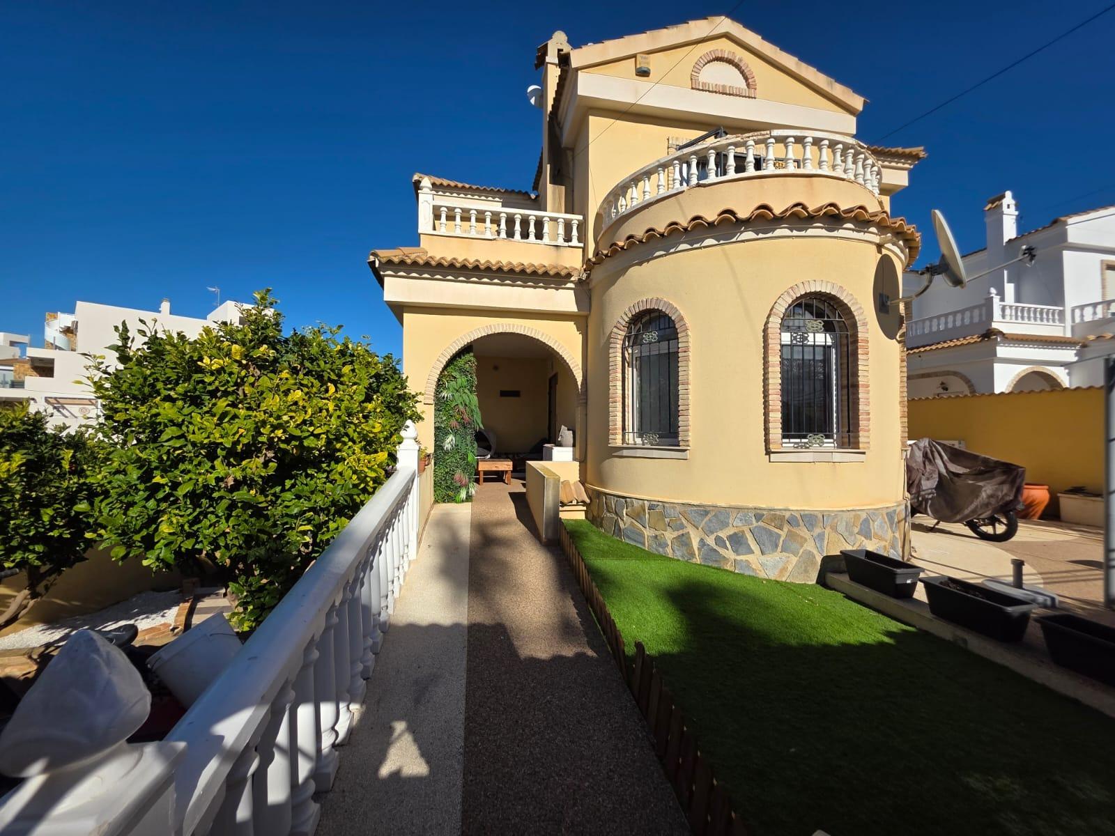 4 Bed, 2 Bath, HouseFor Sale, Orihuela Costa, Alicante