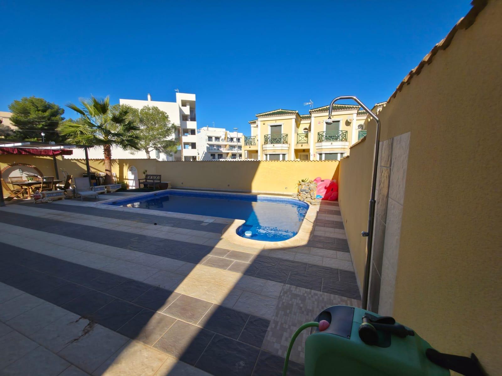 4 Bed, 2 Bath, HouseFor Sale, Orihuela Costa, Alicante