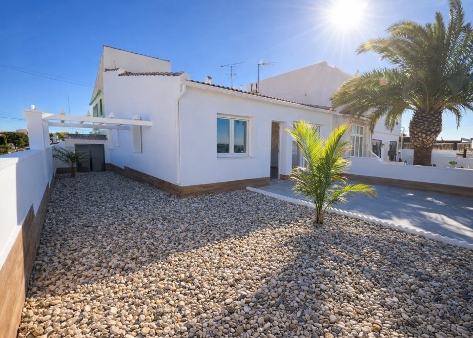 3 Bed, 1 Bath, HouseFor Sale, Ciudad Quesada, Alicante