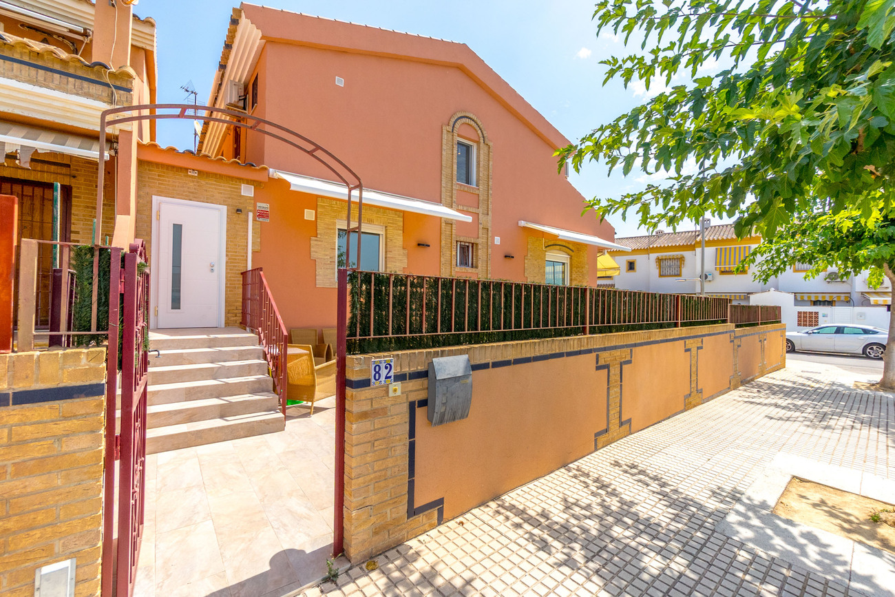 3 Bed, 3 Bath, HouseFor Sale, Torre De La Horadada, Alicante