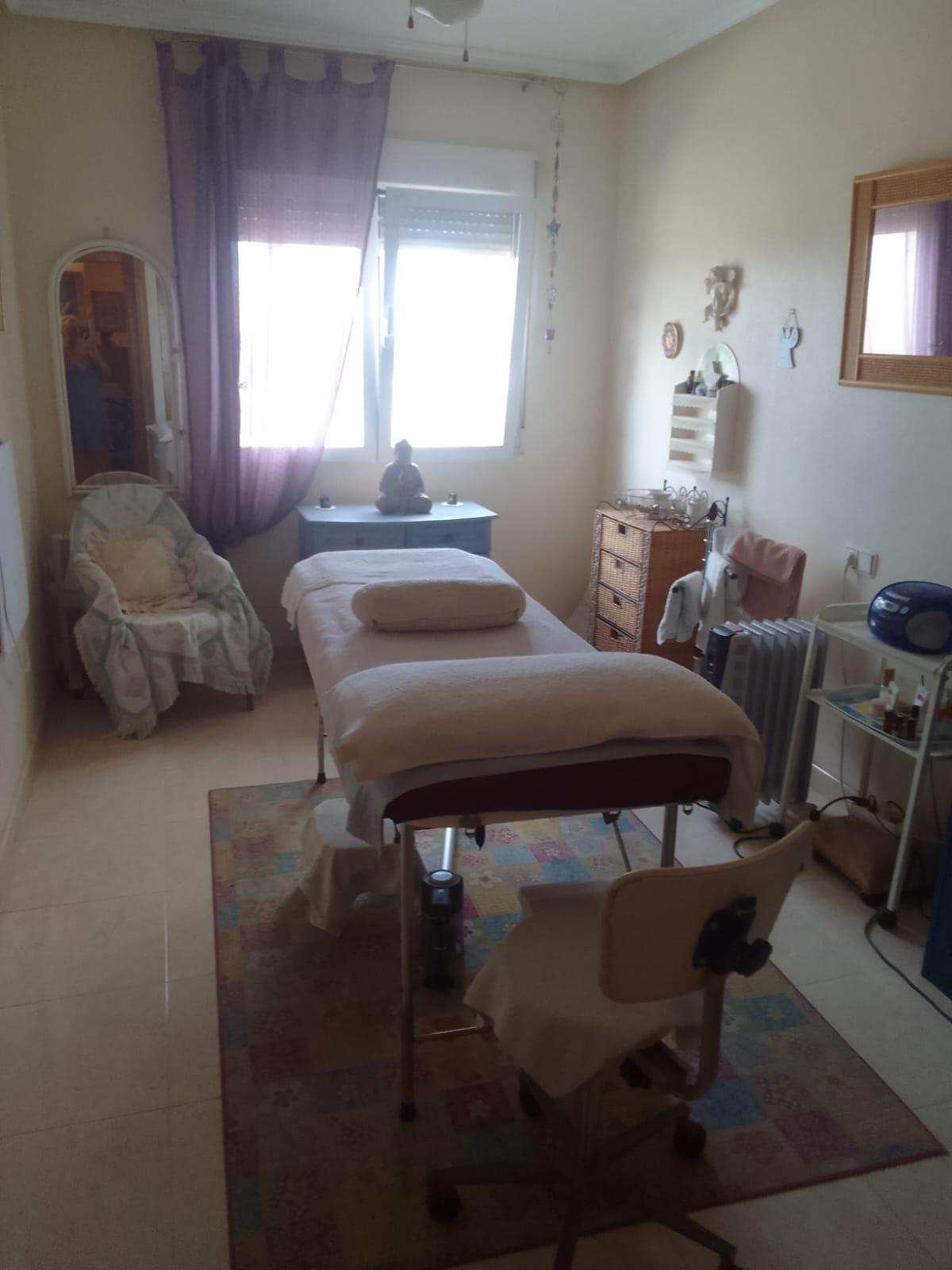 3 Bed, 2 Bath, ApartmentFor Sale, Jacarilla, Alicante