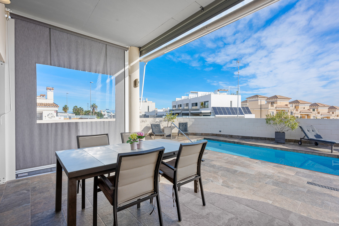 5 Bed, 4 Bath, HouseFor Sale, Villamartin, Alicante