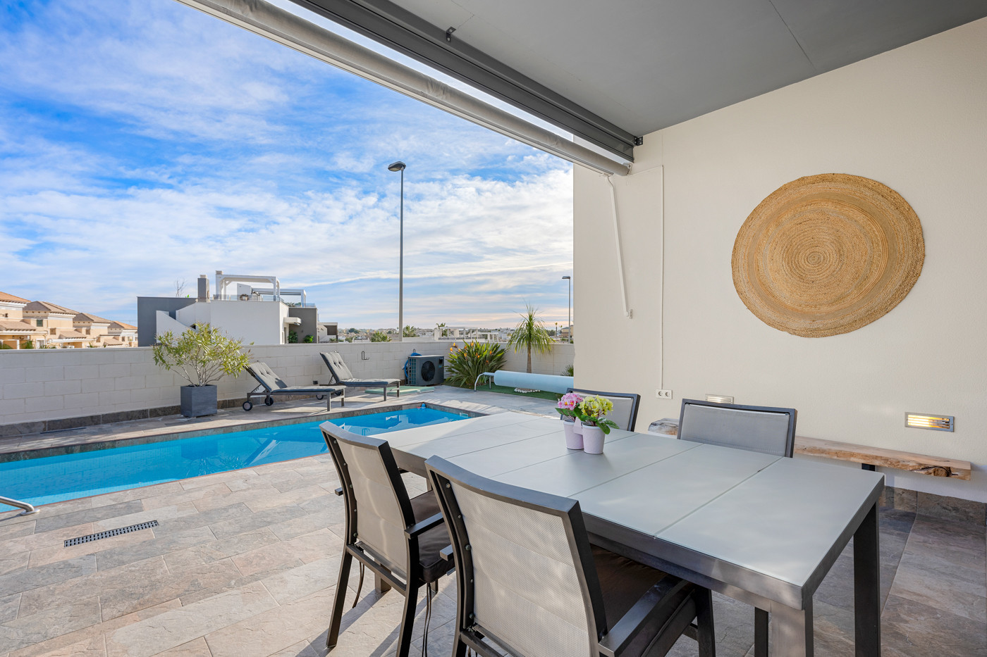 5 Bed, 4 Bath, HouseFor Sale, Villamartin, Alicante