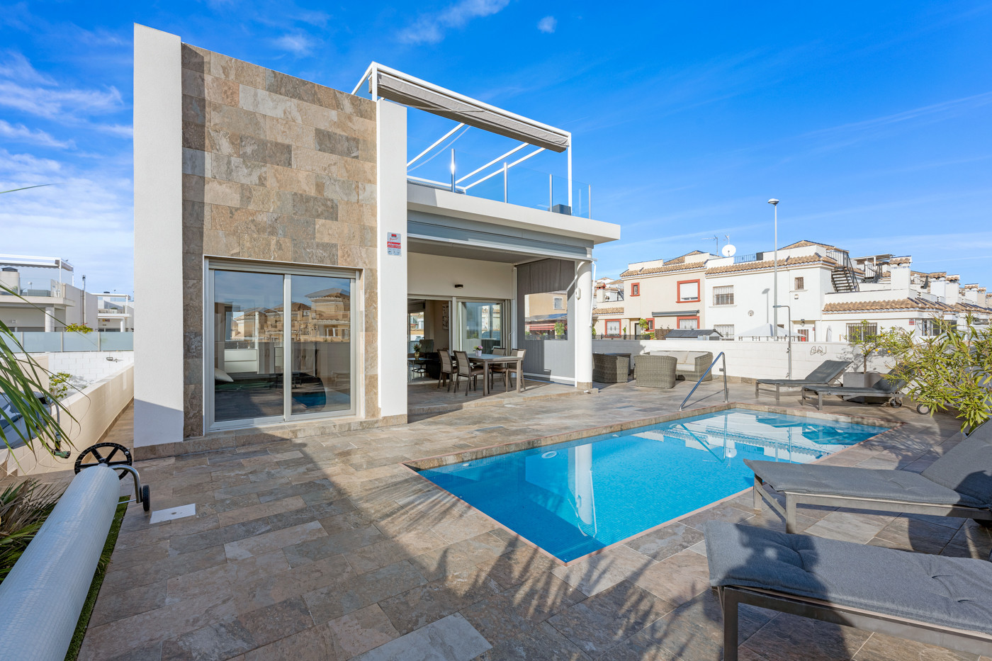 5 Bed, 4 Bath, HouseFor Sale, Villamartin, Alicante