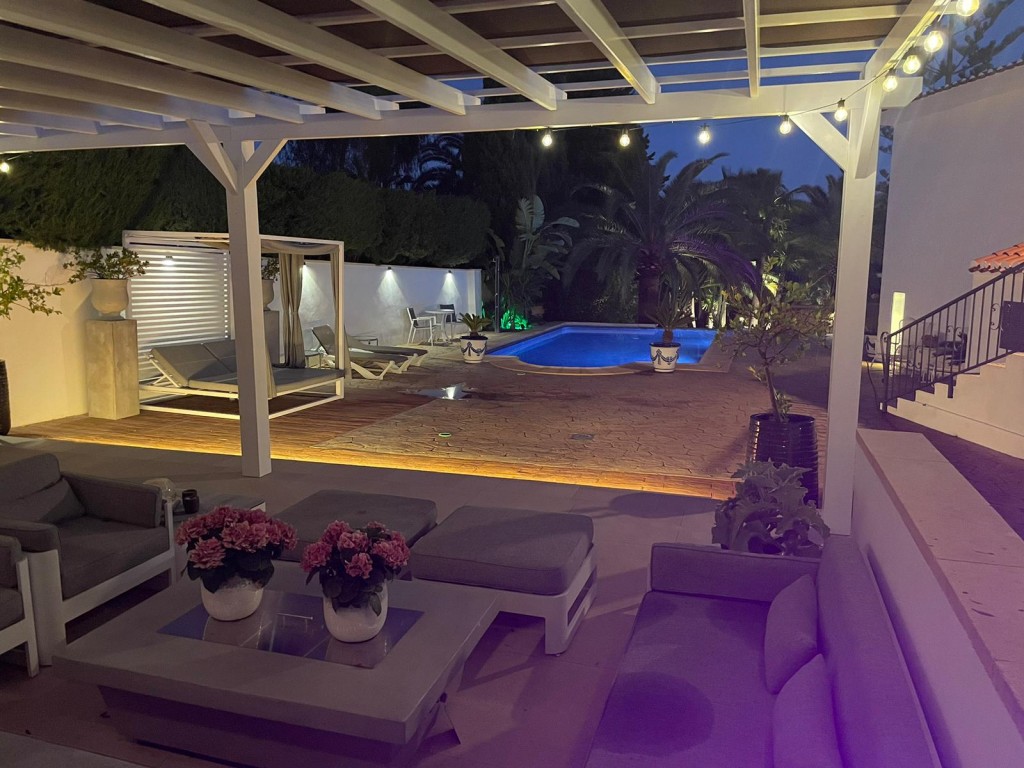 5 Bed, 3 Bath, HouseFor Sale, La Nucia, Alicante